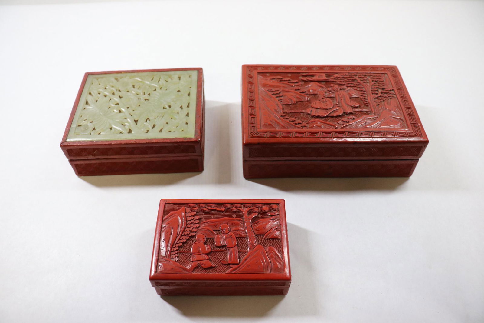 3 Chinese vintage cinnabar boxes (1 of 10)
