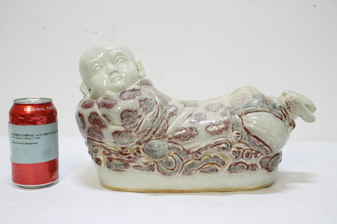 Rare Chinese red and white porcelain pillow (1 of 10)