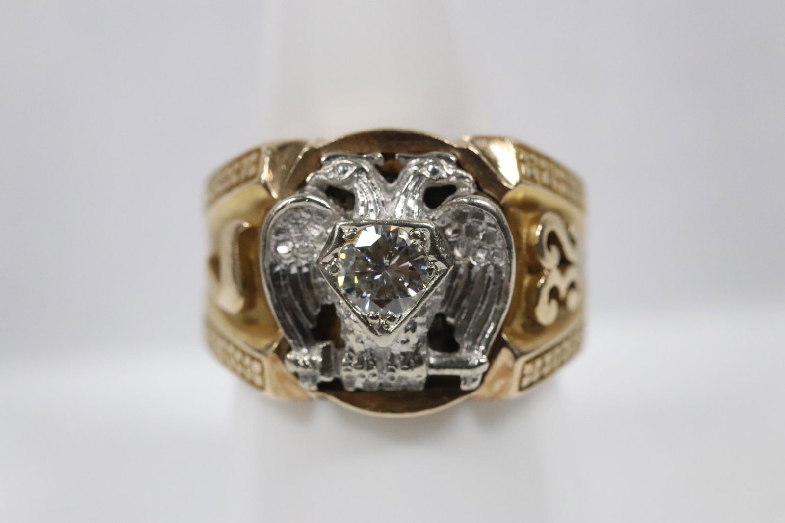 10-14K Y/G Masonic level 32 diamond ring (1 of 11)