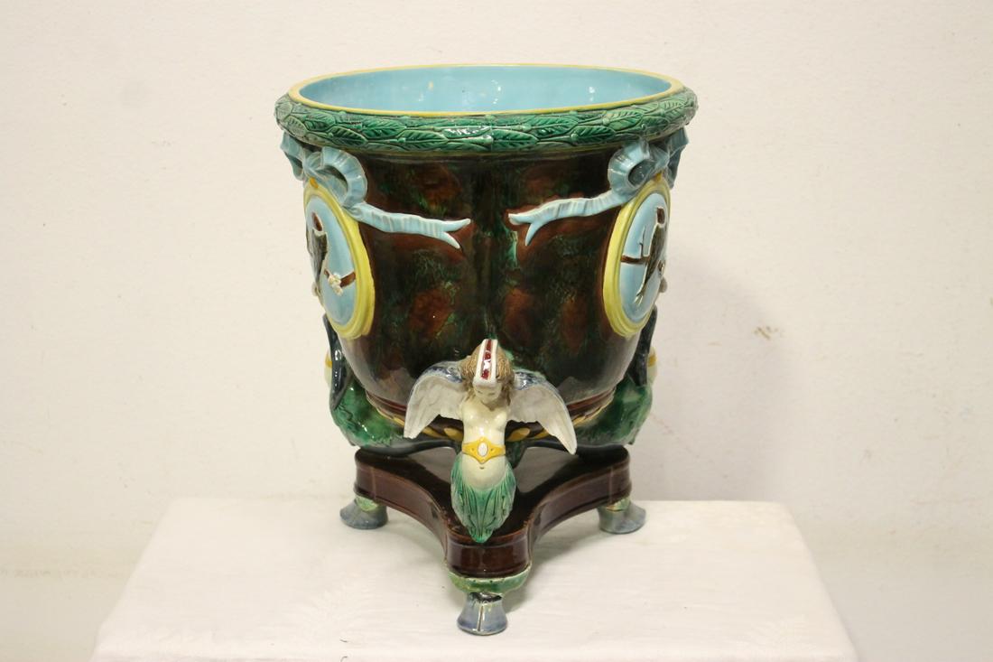 Antique English majolica planter (1 of 11)