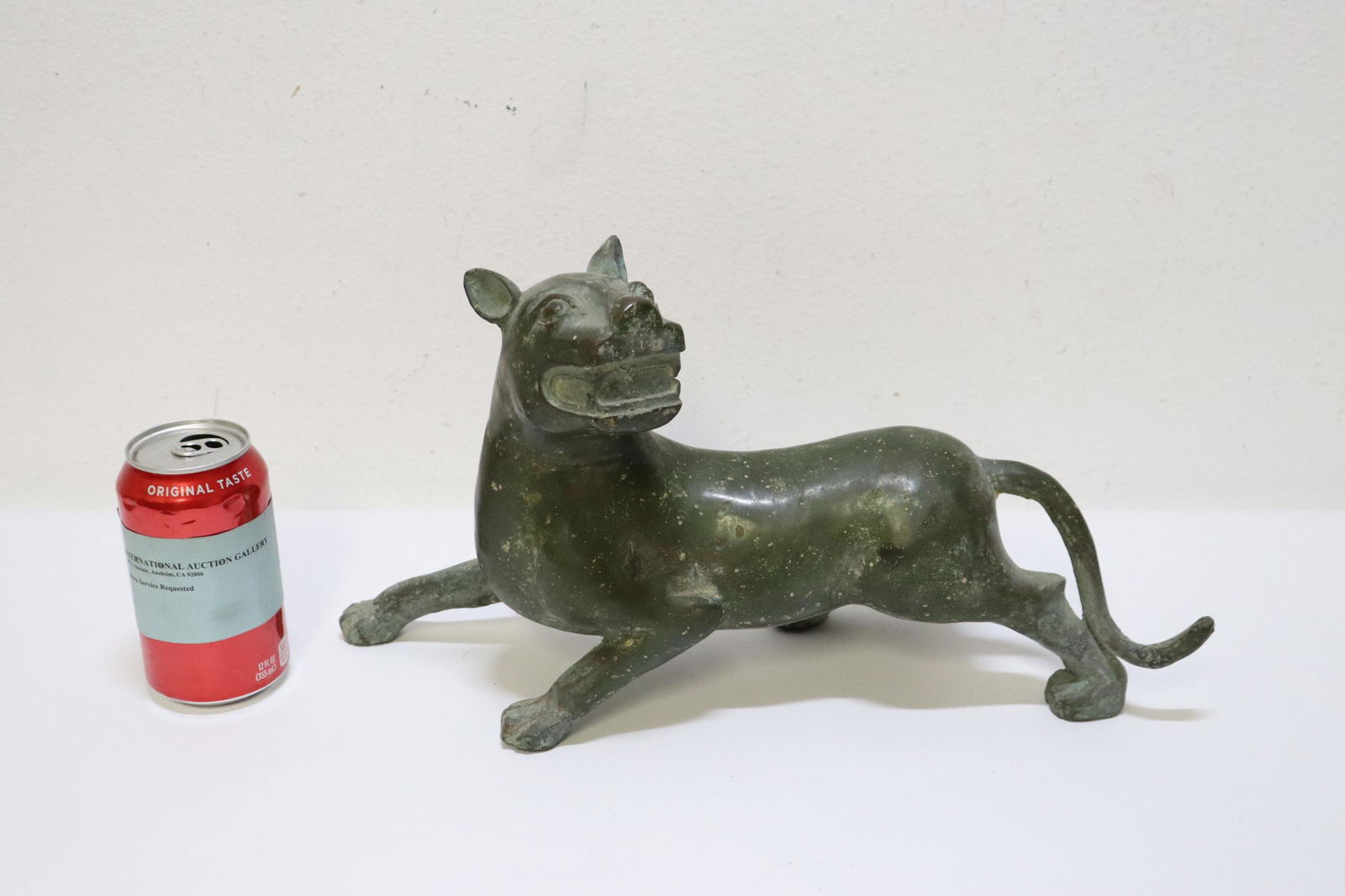 Chinese/ Korean vintage bronze sculpture of tiger (1 of 8)