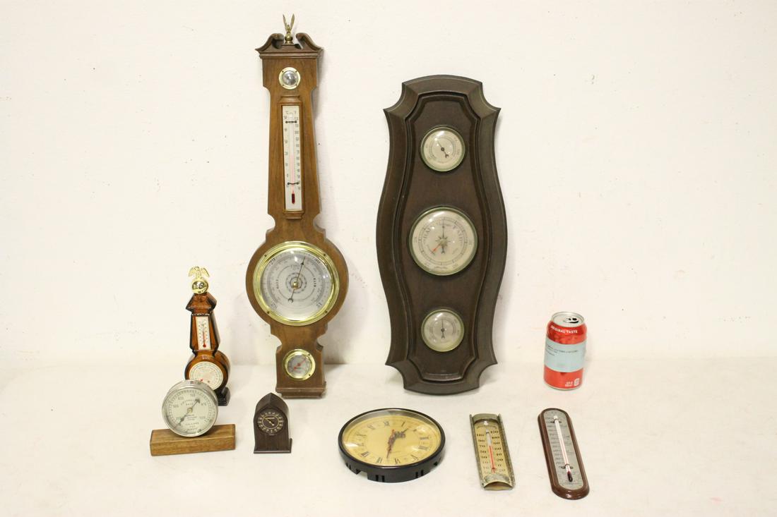 Lot of barometer and thermometer: Lot of barometer and thermometer