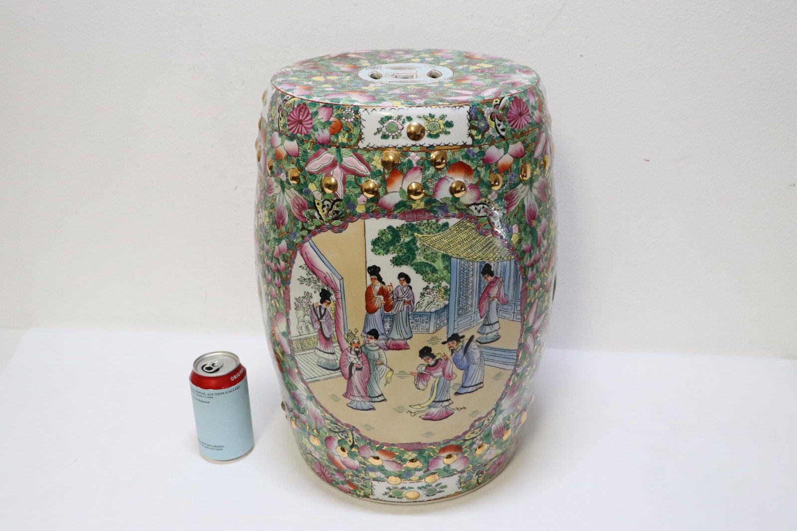Chinese famille rose porcelain garden stool: Chinese famille rose porcelain garden stool, 17.85"Hx12.75"dia