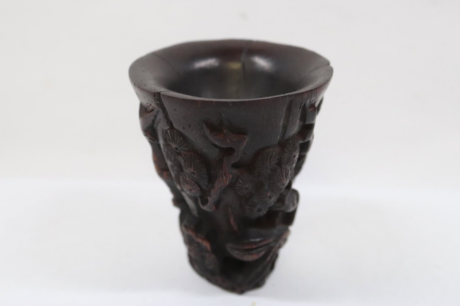 Horn carved cup: Horn carved cup, 3.33"Hx2.75"x2.65"