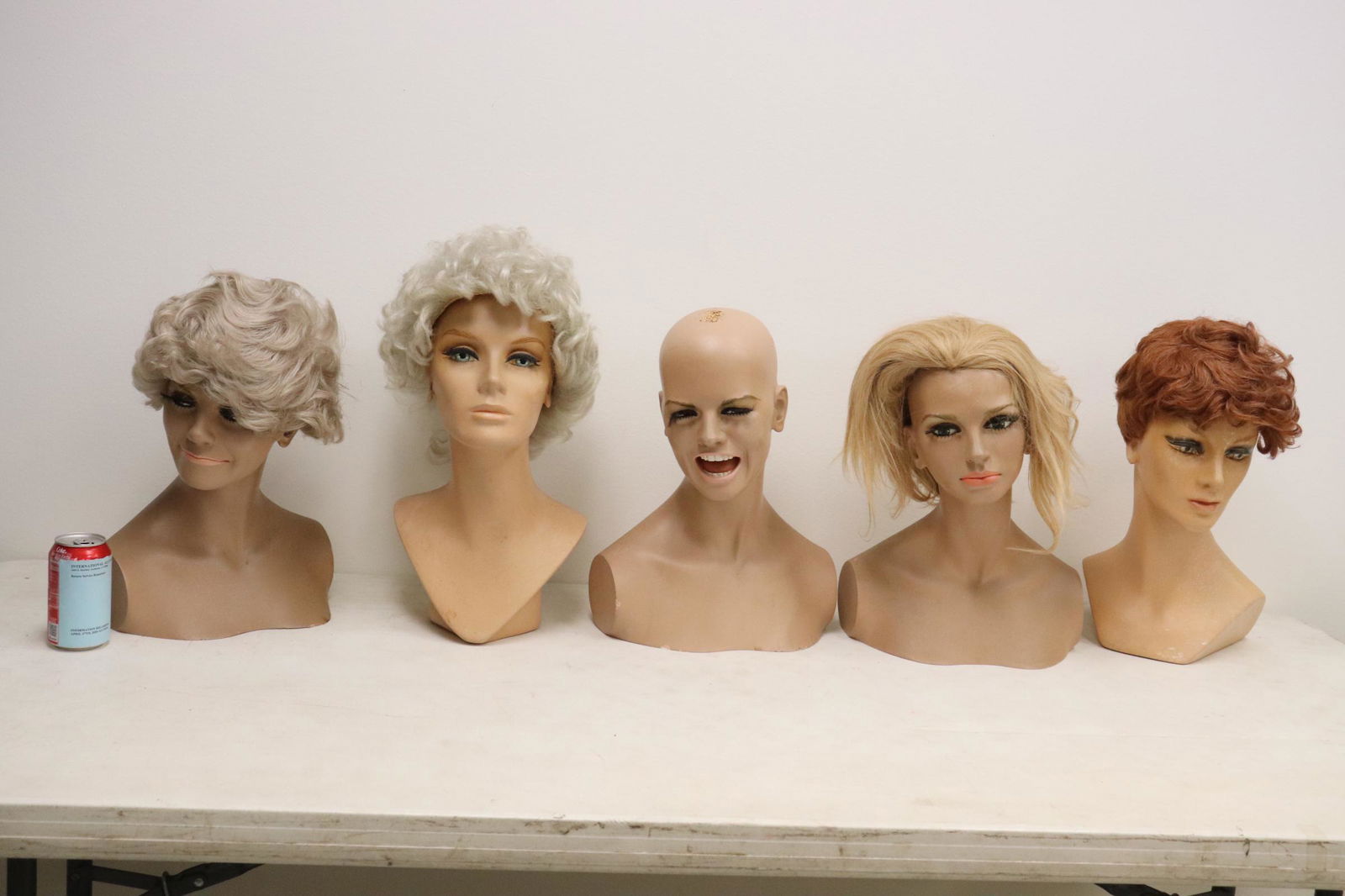 5 vintage mannequin with 4 wigs (1 of 10)