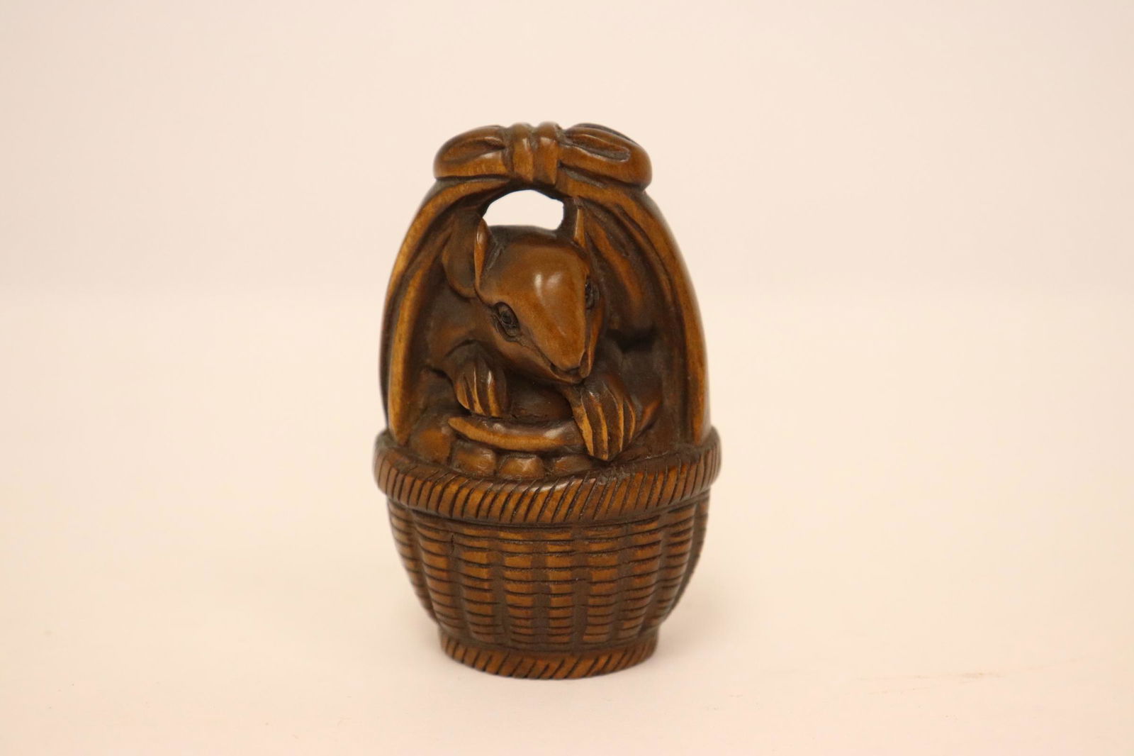 Japanese wood carved netsuke (1 of 10)