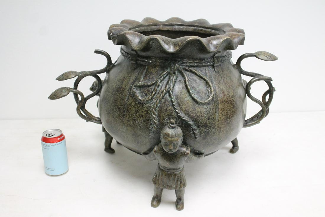 A massive Chinese bronze censer (1 of 10)