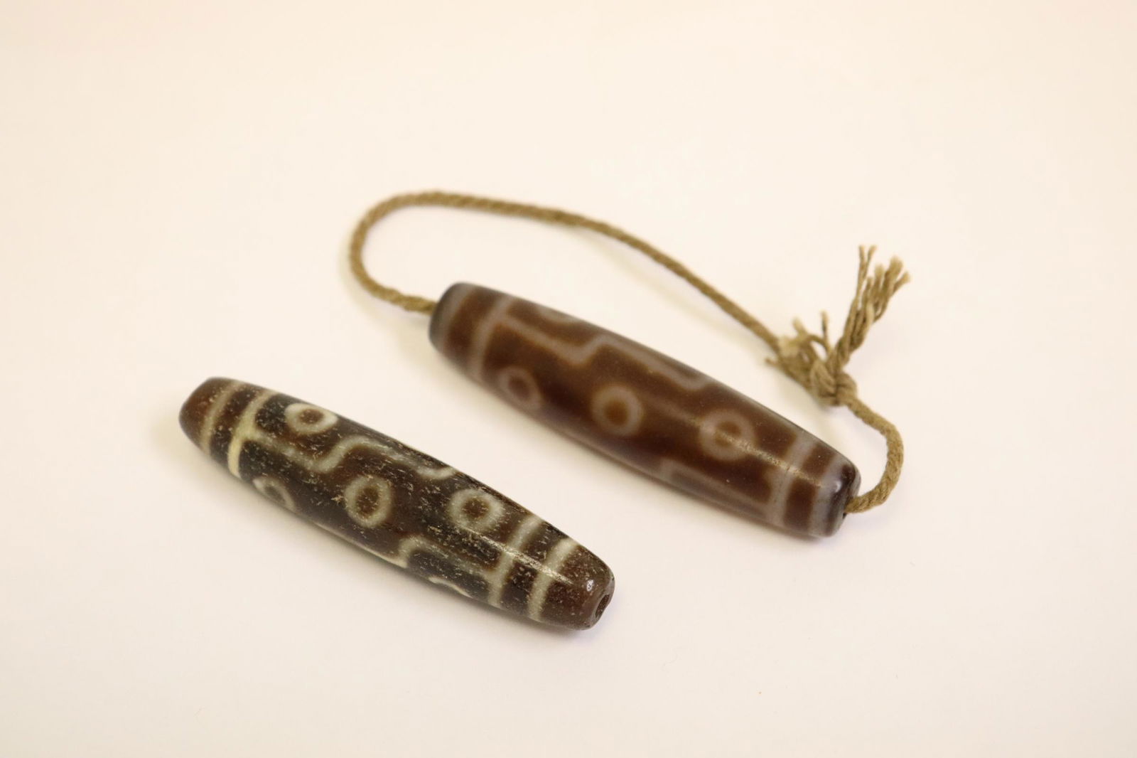 2 Chinese simulated dzi beads (1 of 10)