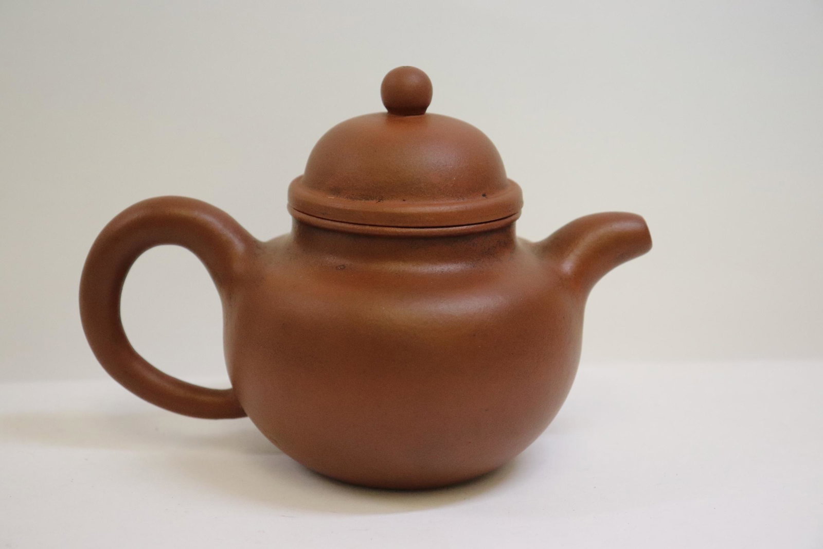 Fine Yixing teapot (1 of 10)