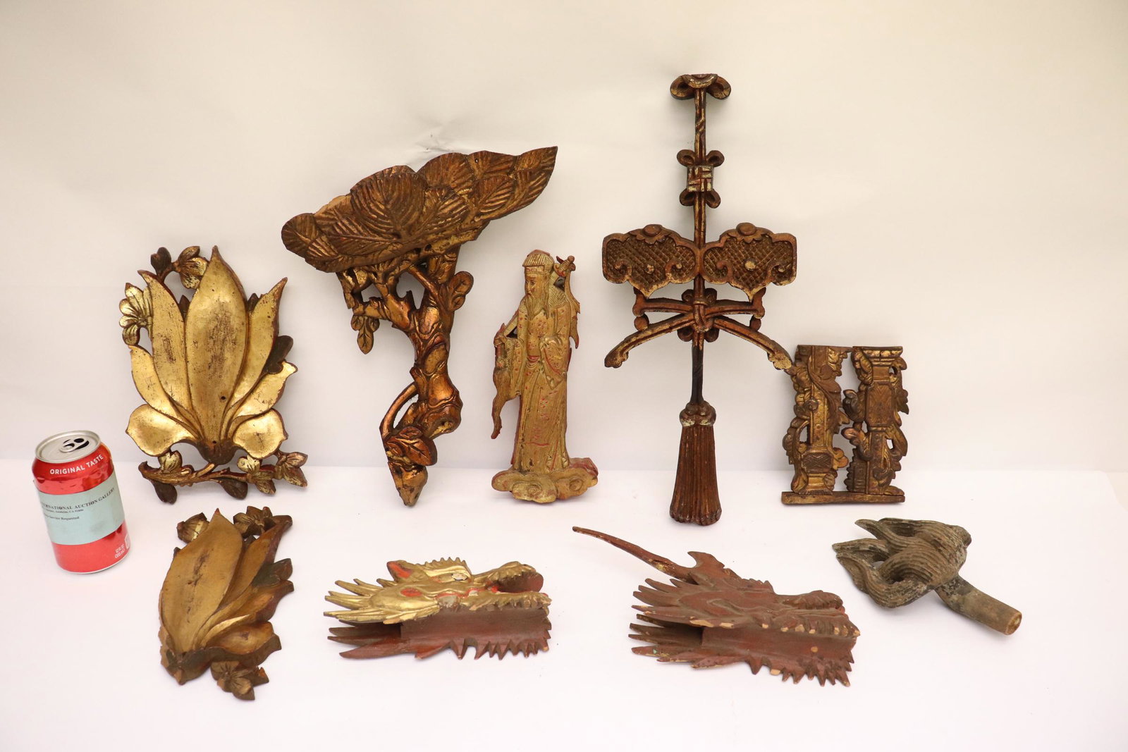 Lot of giltwood fragment: Lot of giltwood fragment, looses