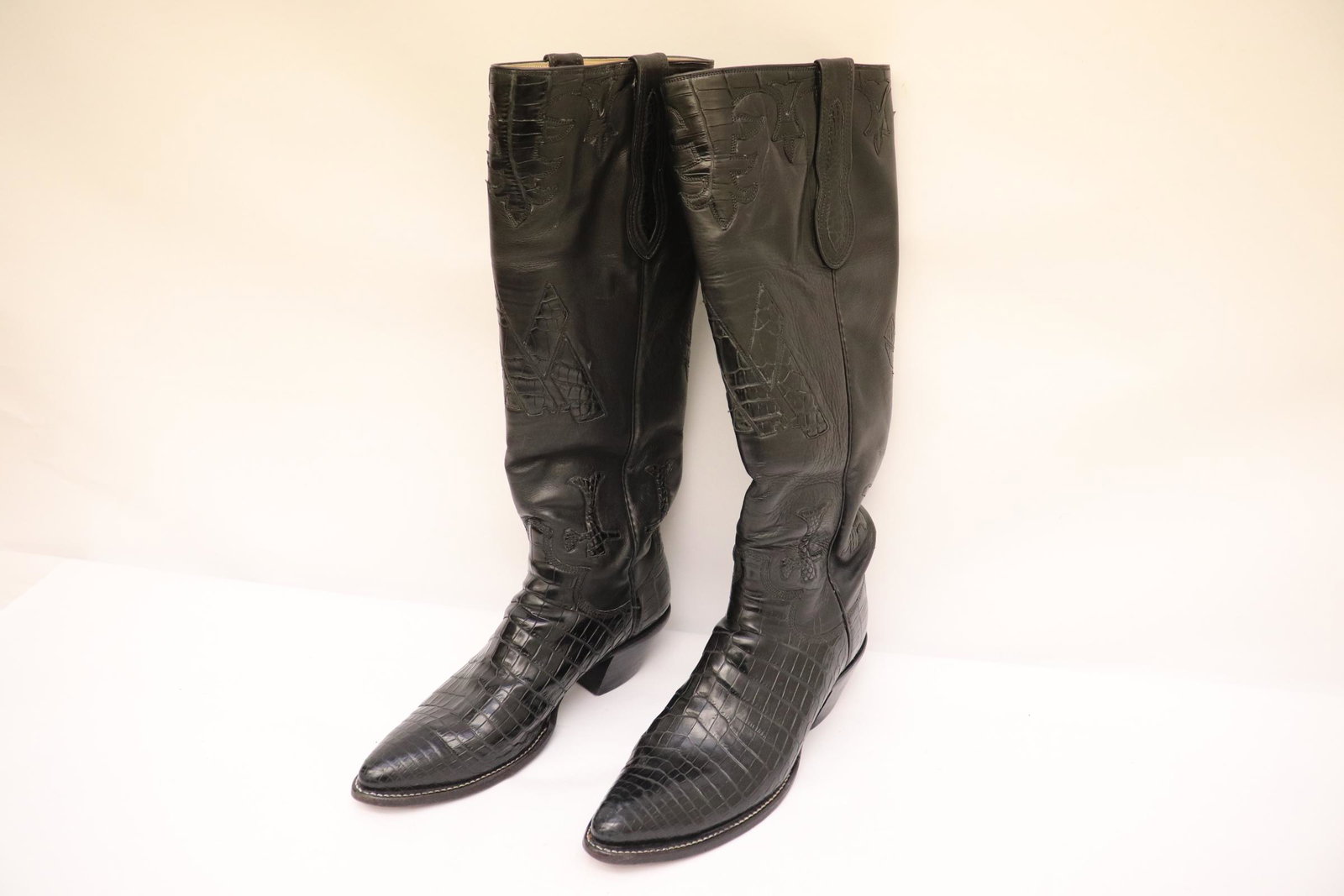 Pr man's leather boots w/ partial alligator leather (1 of 10)