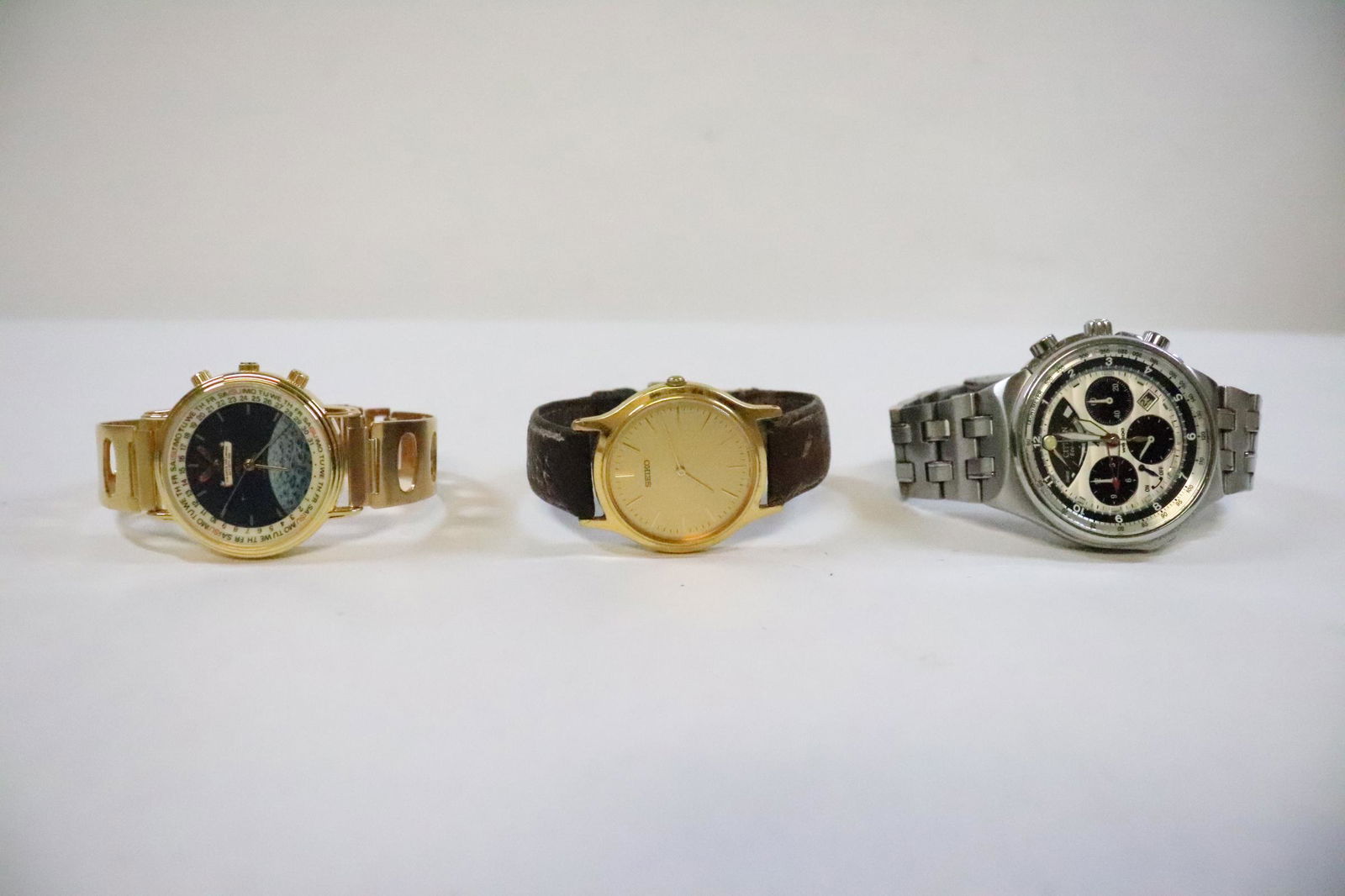 3 man's wrist watches (1 of 10)