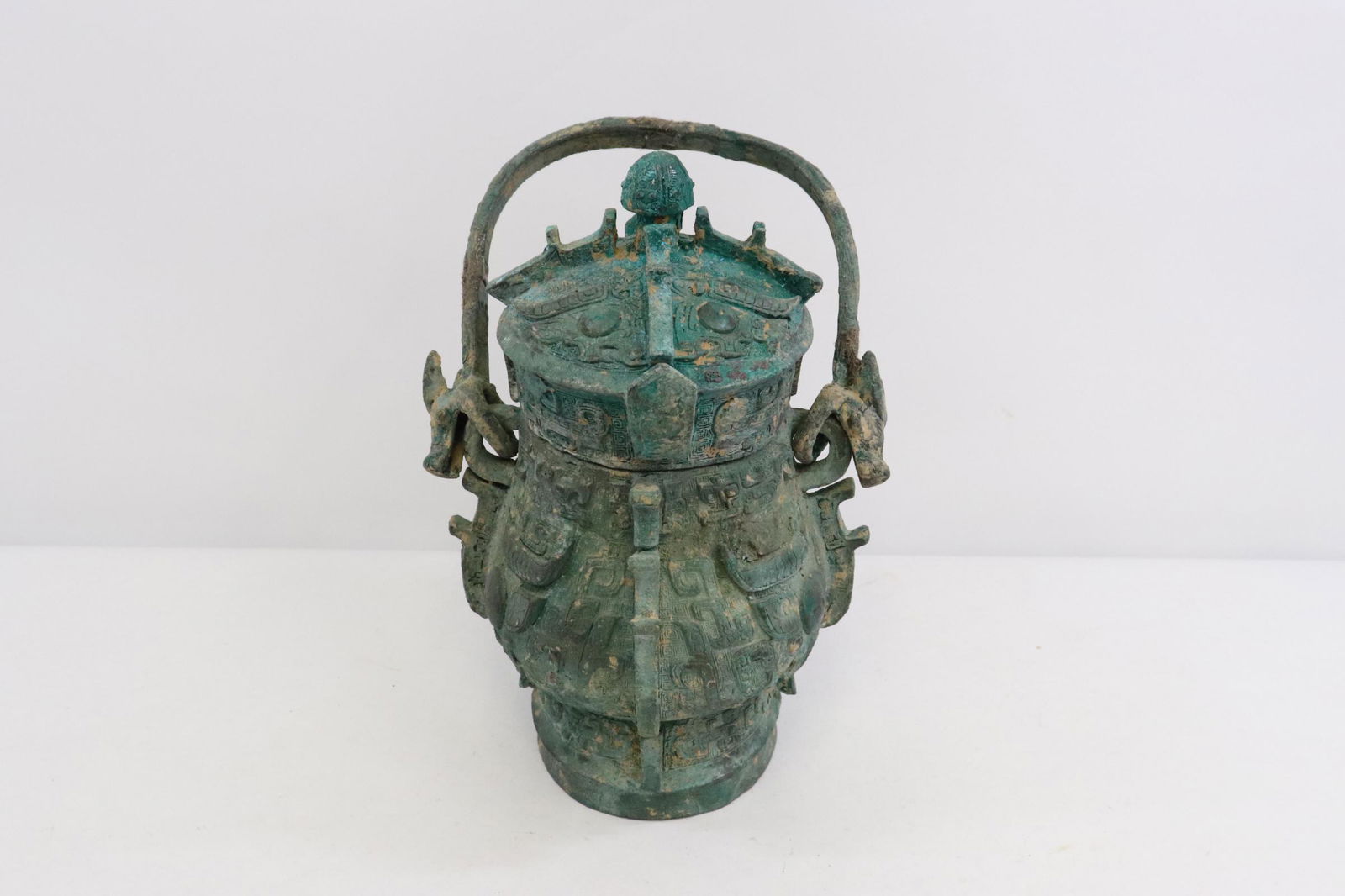 Chinese archaic style bronze handled hu (1 of 10)