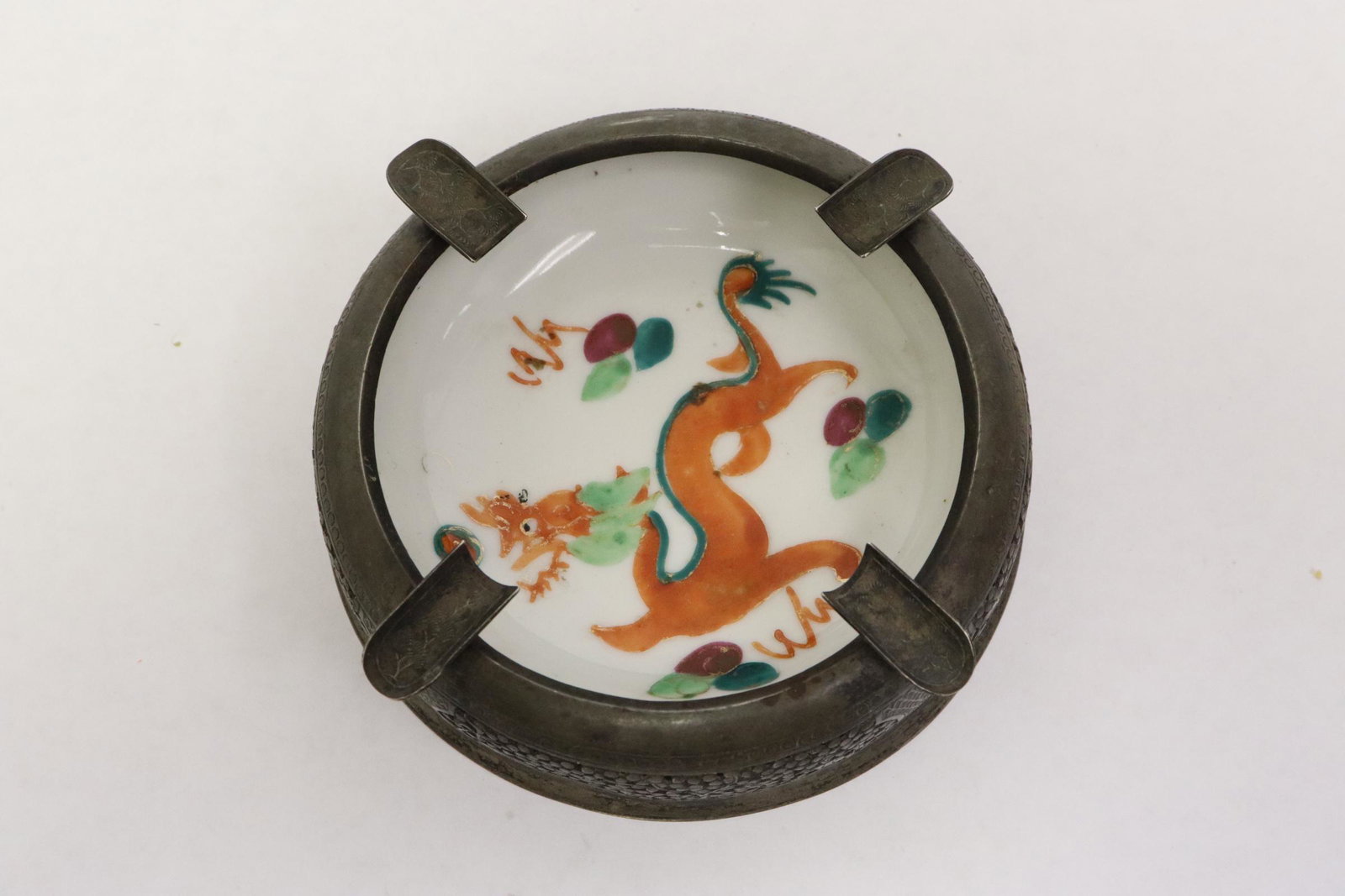 Vietnamese silver ashtray w/ Chinese porcelain plate: Unusual Vietnamese silver ashtray with Chinese porcelain plate, 1.5"Hx4.4"dia