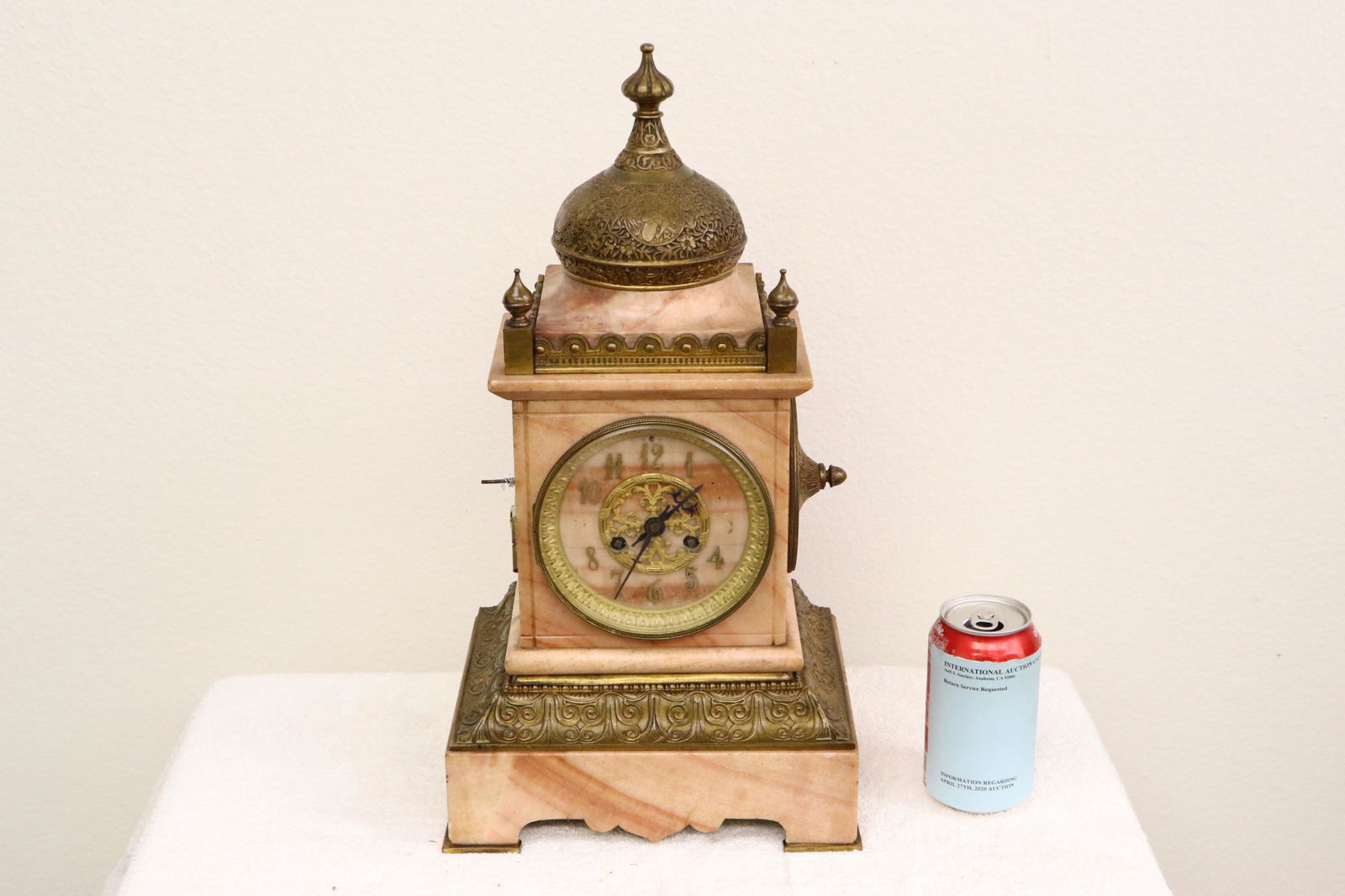 Fine vintage marble cased key-wind table clock (1 of 10)