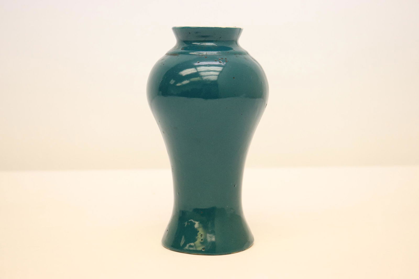 Chinese vintage green glazed porcelain vase (1 of 10)
