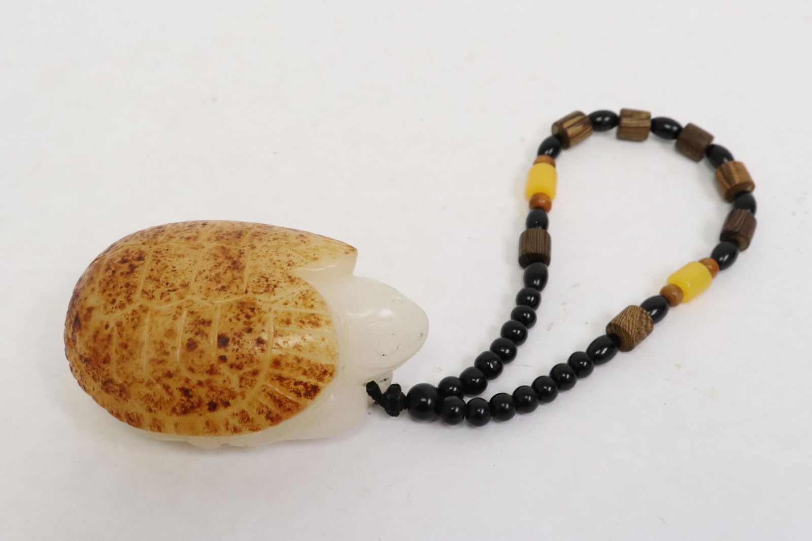 Chinese white jade carved turtle (1 of 8)