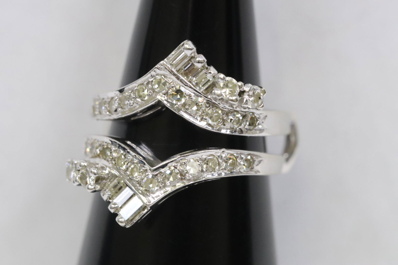 14K W/G ring guard set with diamonds (1 of 12)
