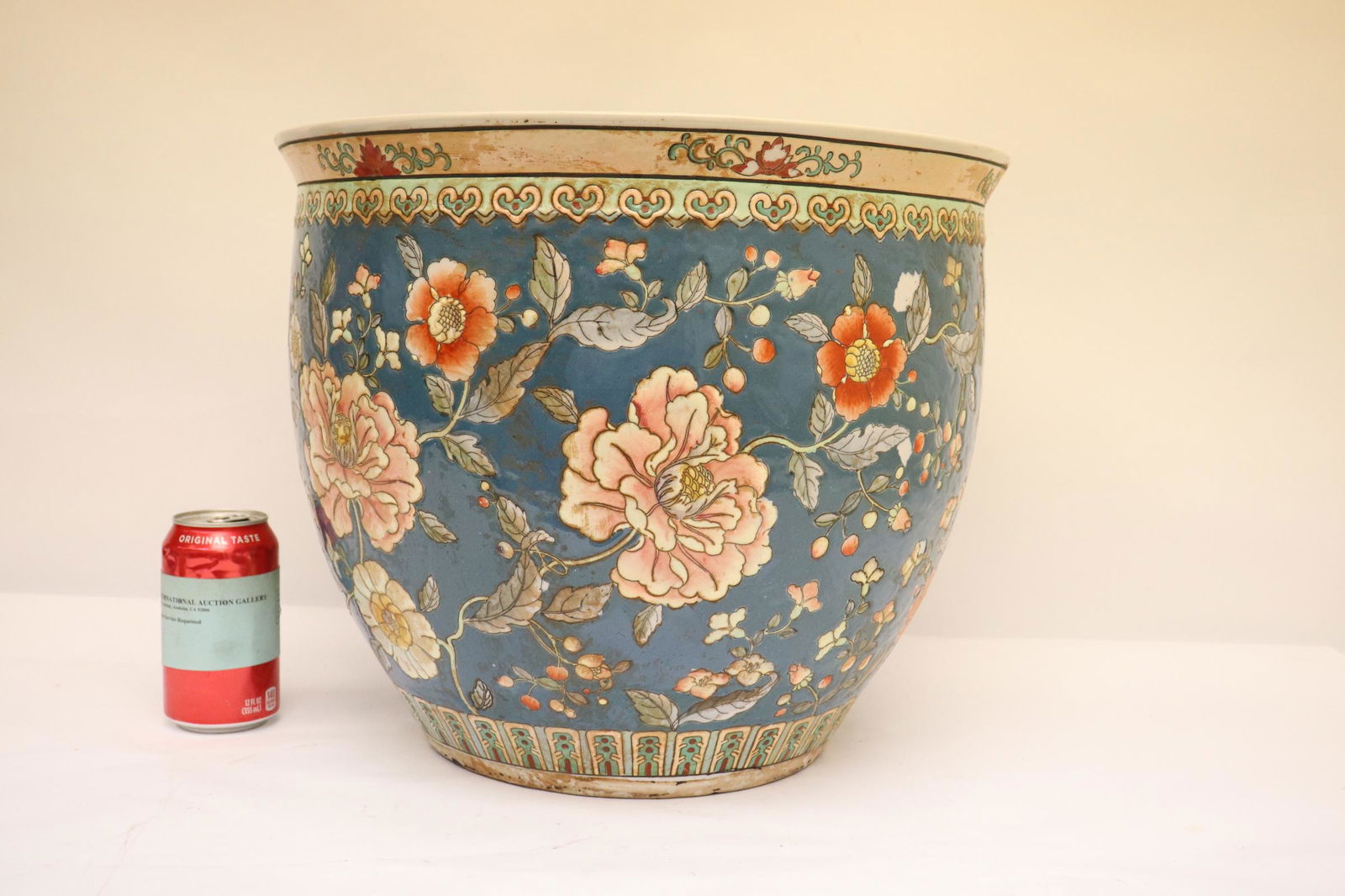 Large Chinese famille rose porcelain planter (1 of 10)