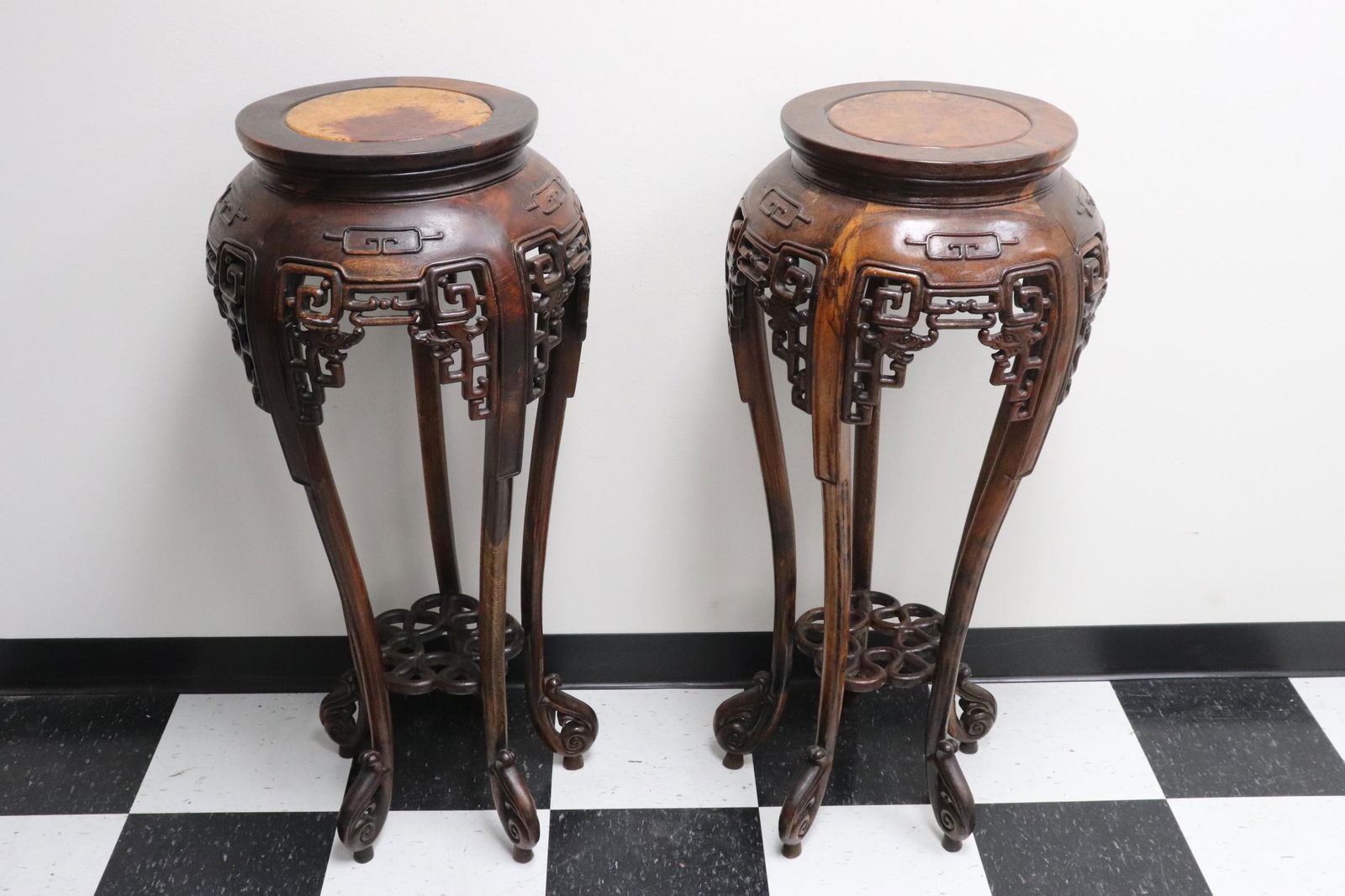 Pair Chinese large rosewood pedestal stand (1 of 11)