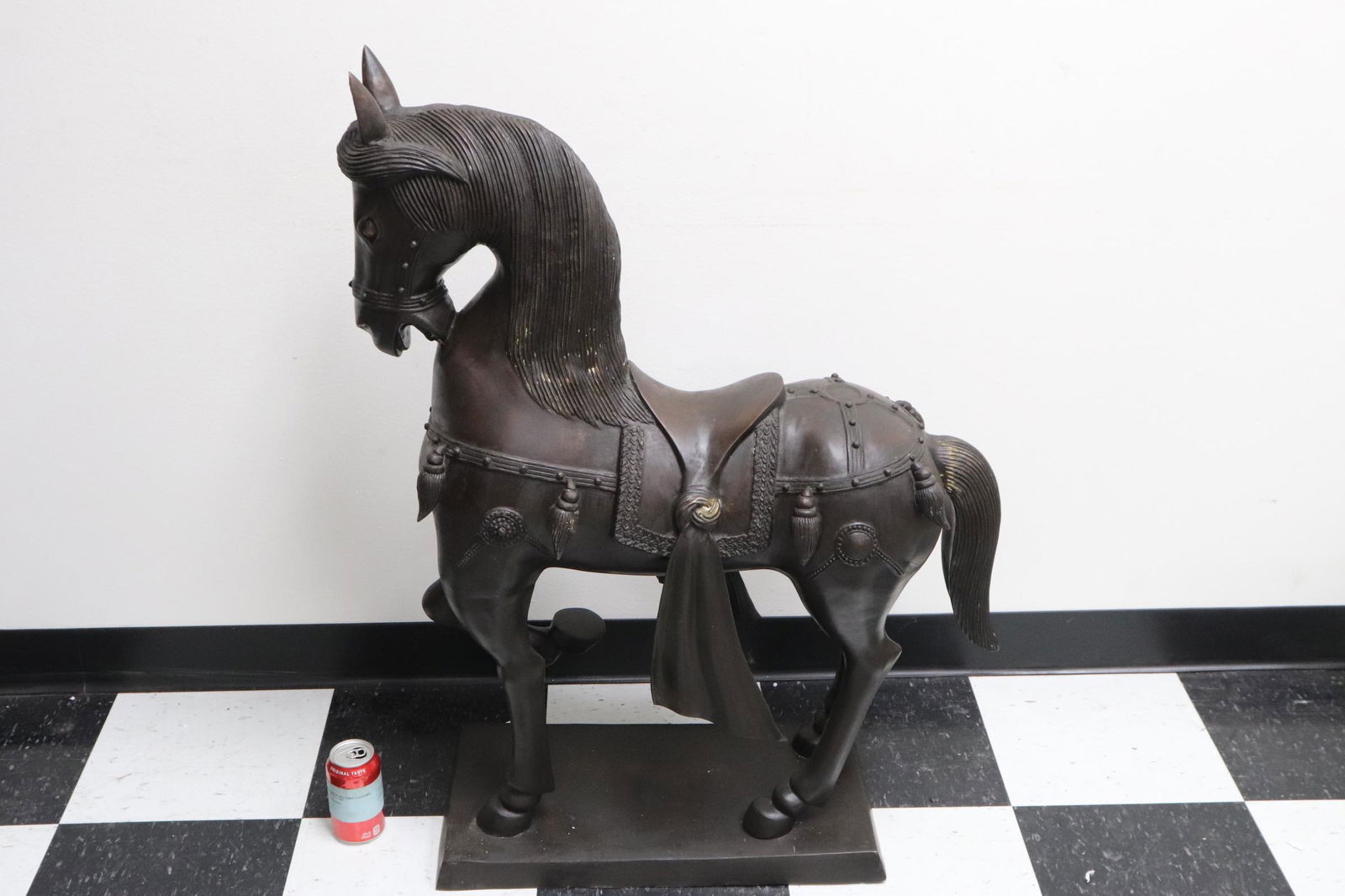 A massive bronze sculpture of horse (1 of 9)