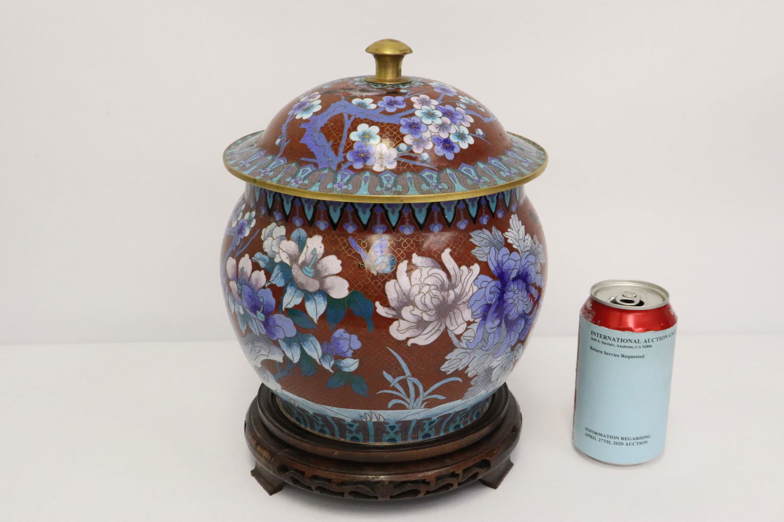 Large Chinese cloisonne covered jar (1 of 11)