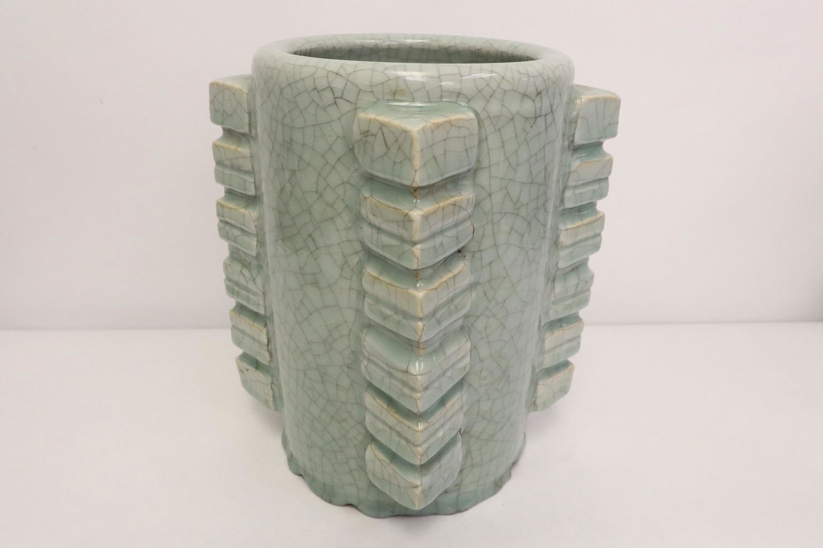 Large Chinese light celadon crackleware vase (1 of 11)