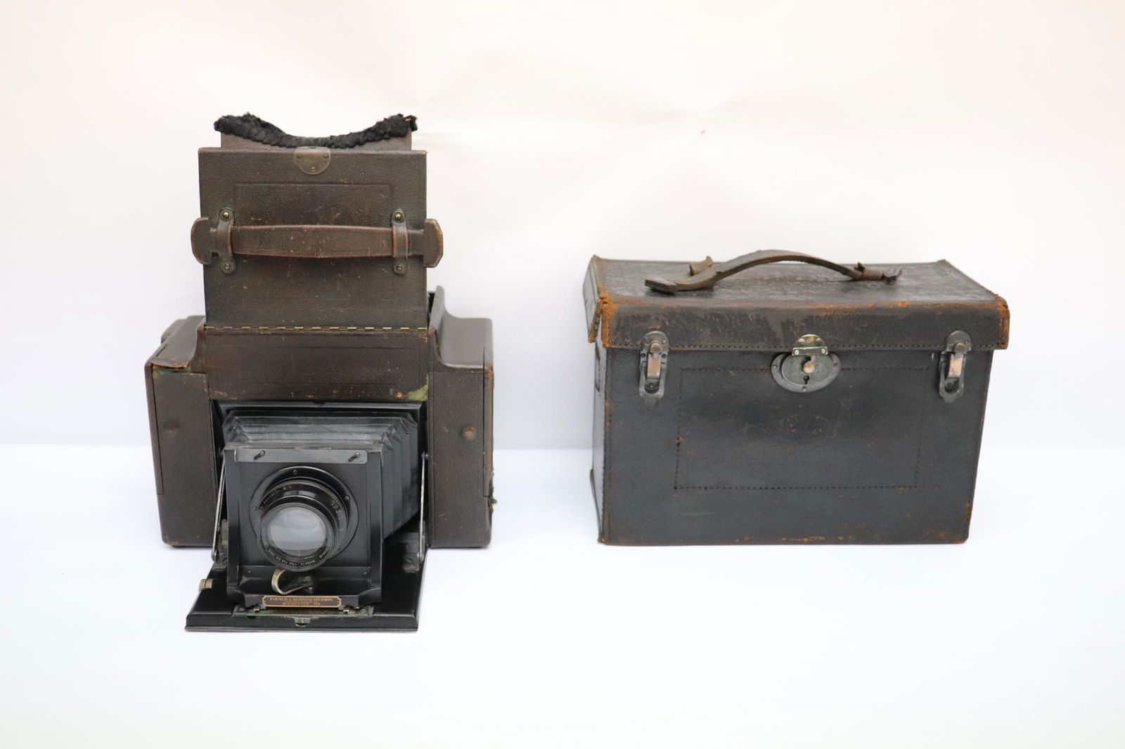 early Graflex "press camera" by Folmer & Schwing w/ (1 of 13)