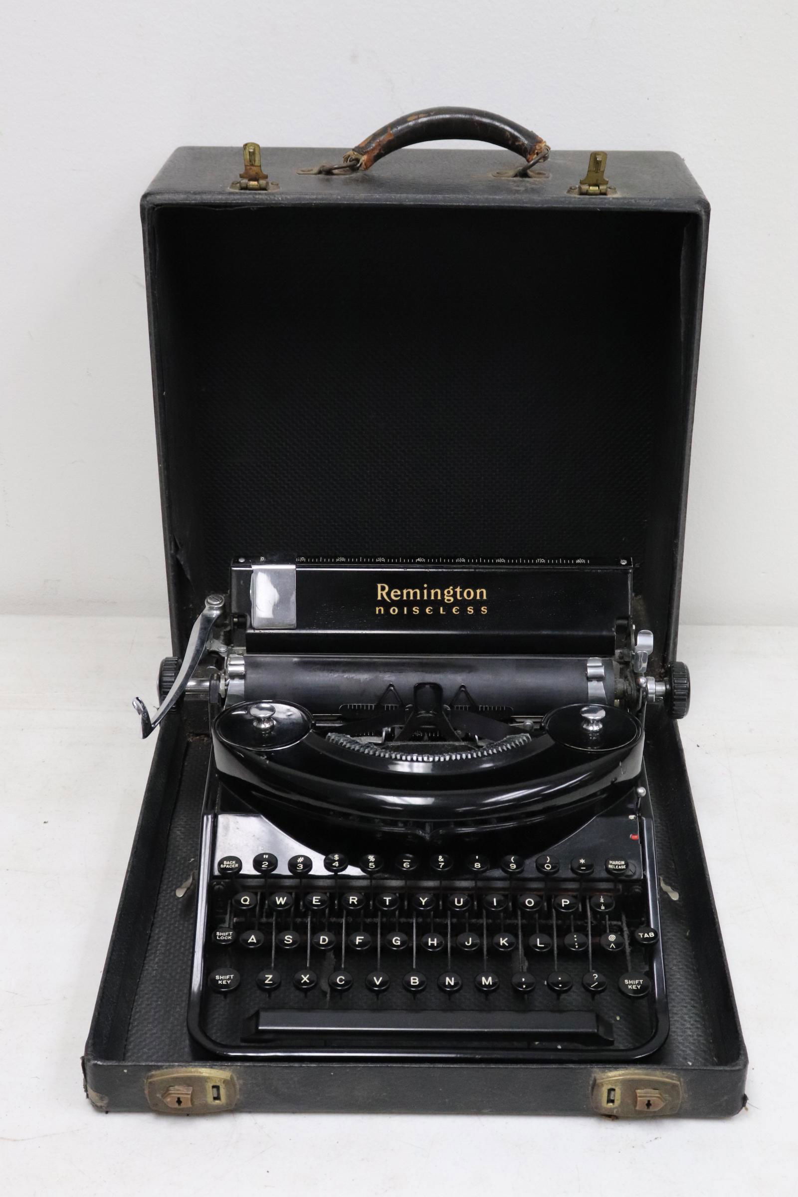 Vintage Remington "noiseless" typewriter (1 of 11)
