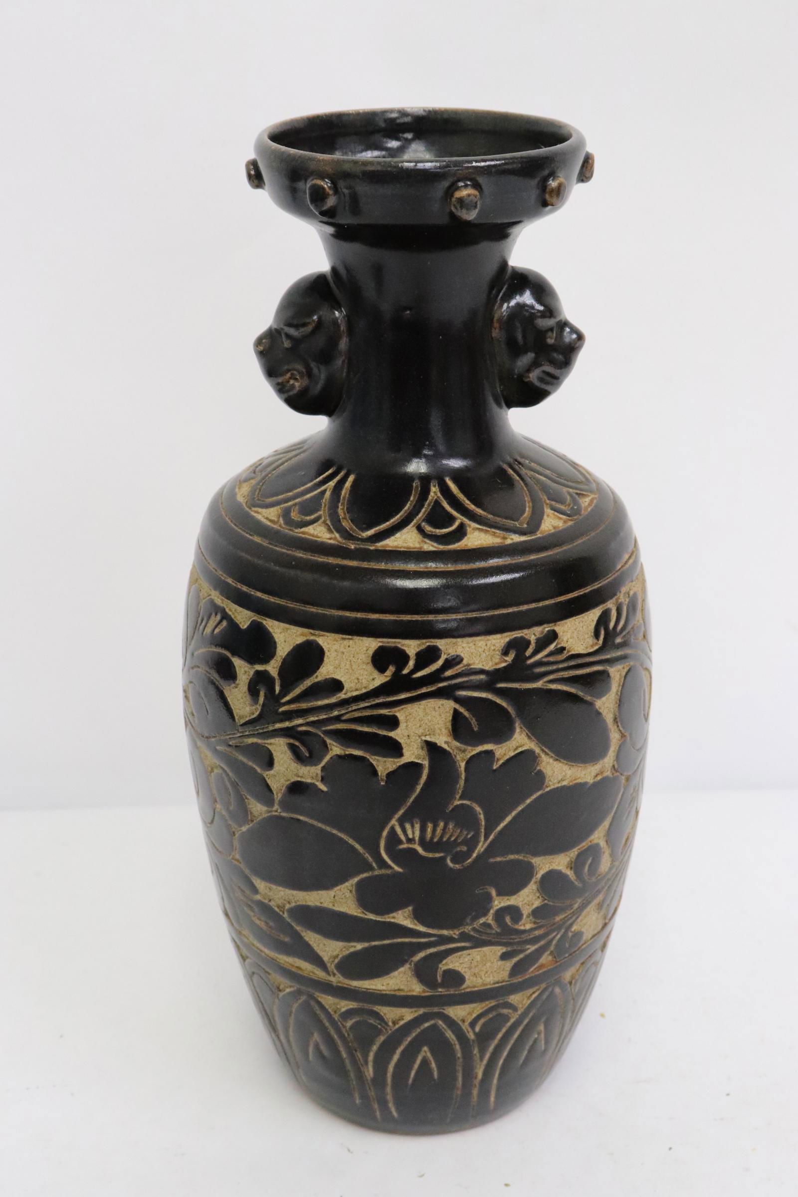 A carved Song style vase (1 of 10)