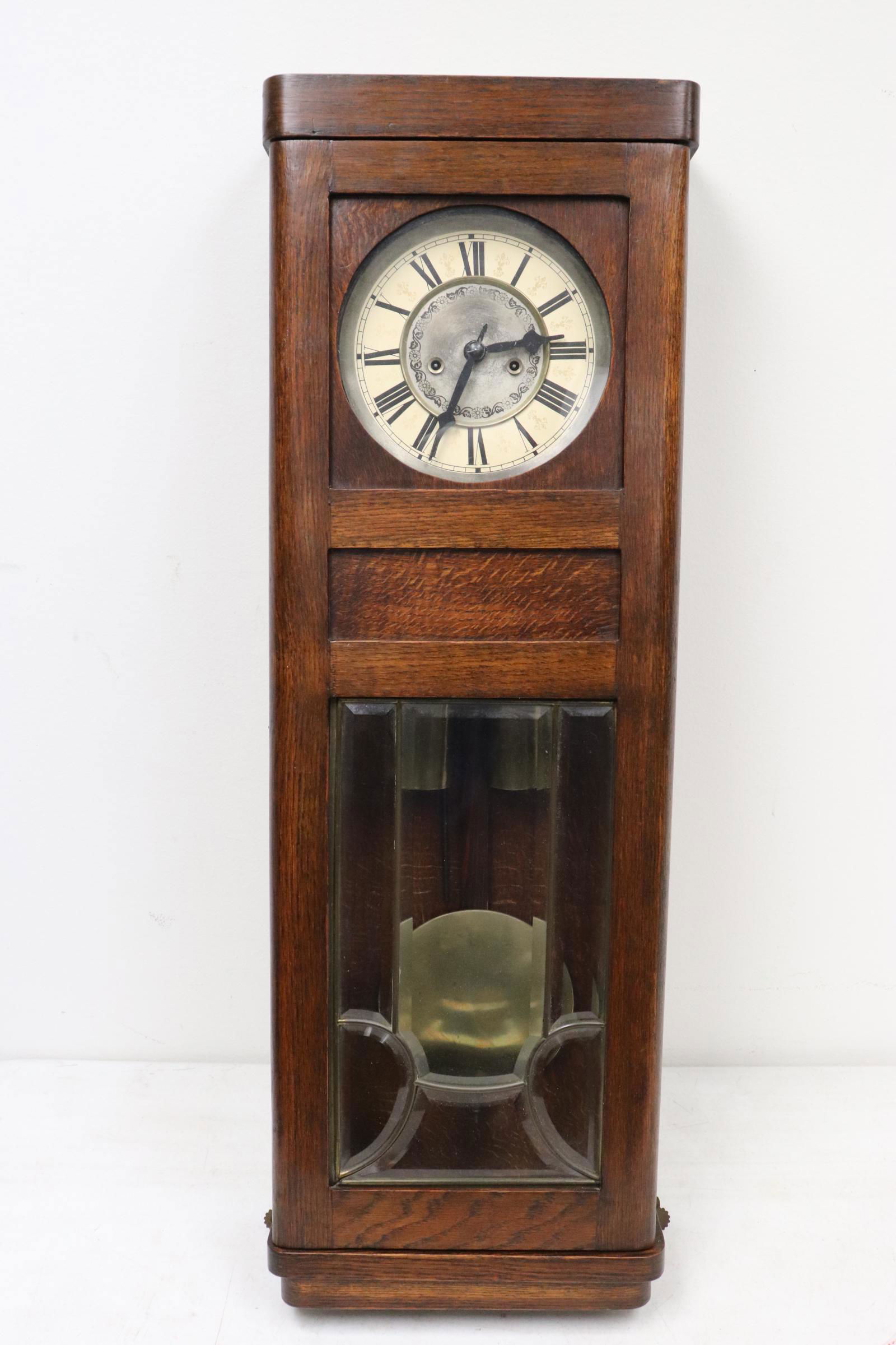 An European antique oak cased keywind clock (1 of 11)