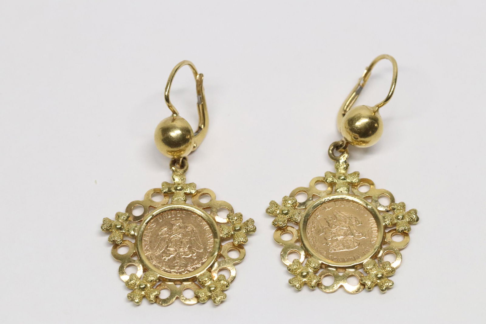 Pair 18K earrings with Mexico 2 peso gold coin (1 of 14)