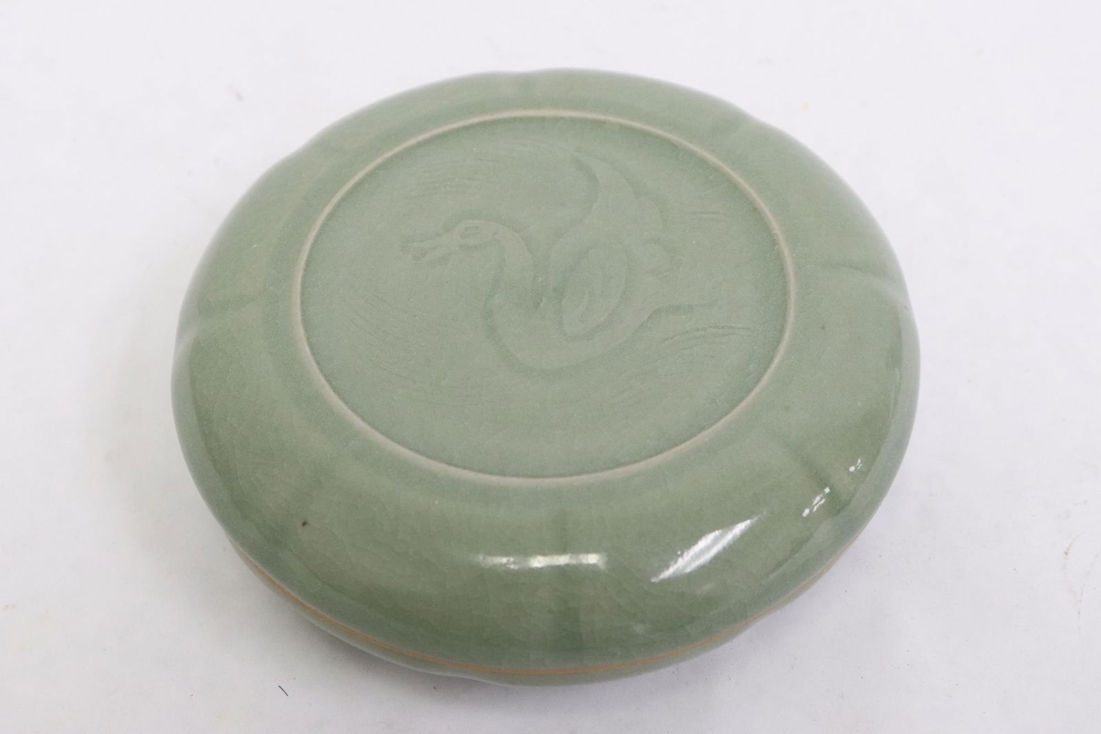 Fine Chinese celadon covered box (1 of 10)