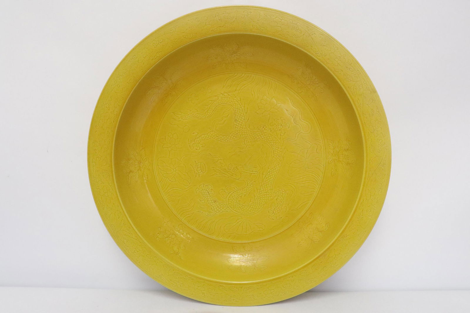 Chinese yellow glazed porcelain charger (1 of 11)