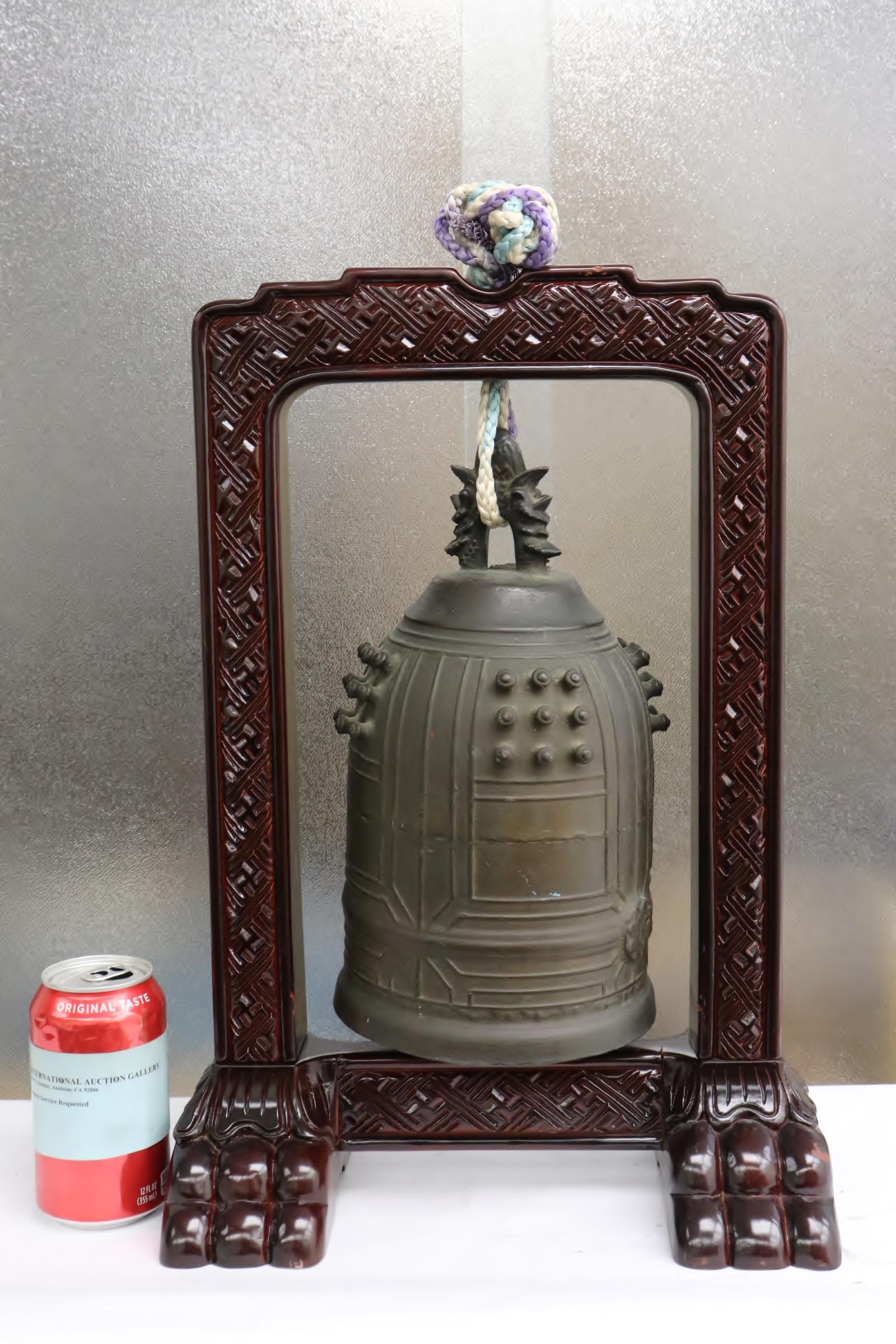 Fine vintage bronze bell on stand (1 of 12)