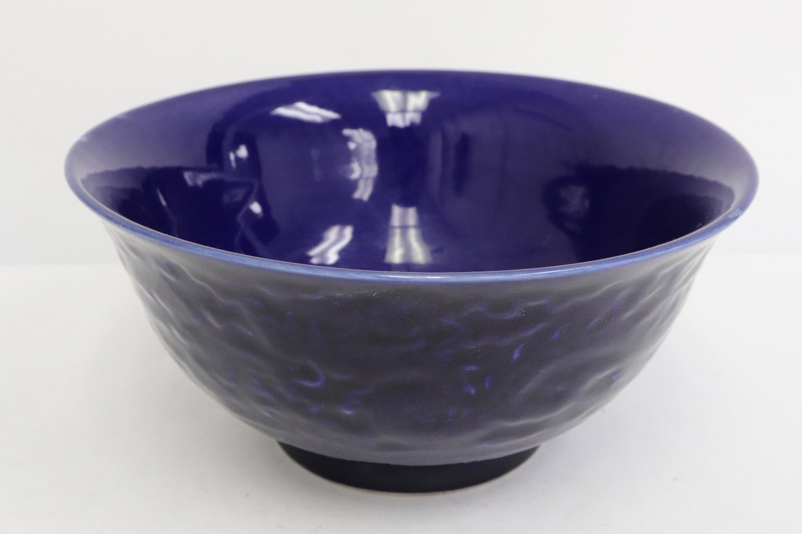 Large Chinese blue glazed bowl (1 of 10)