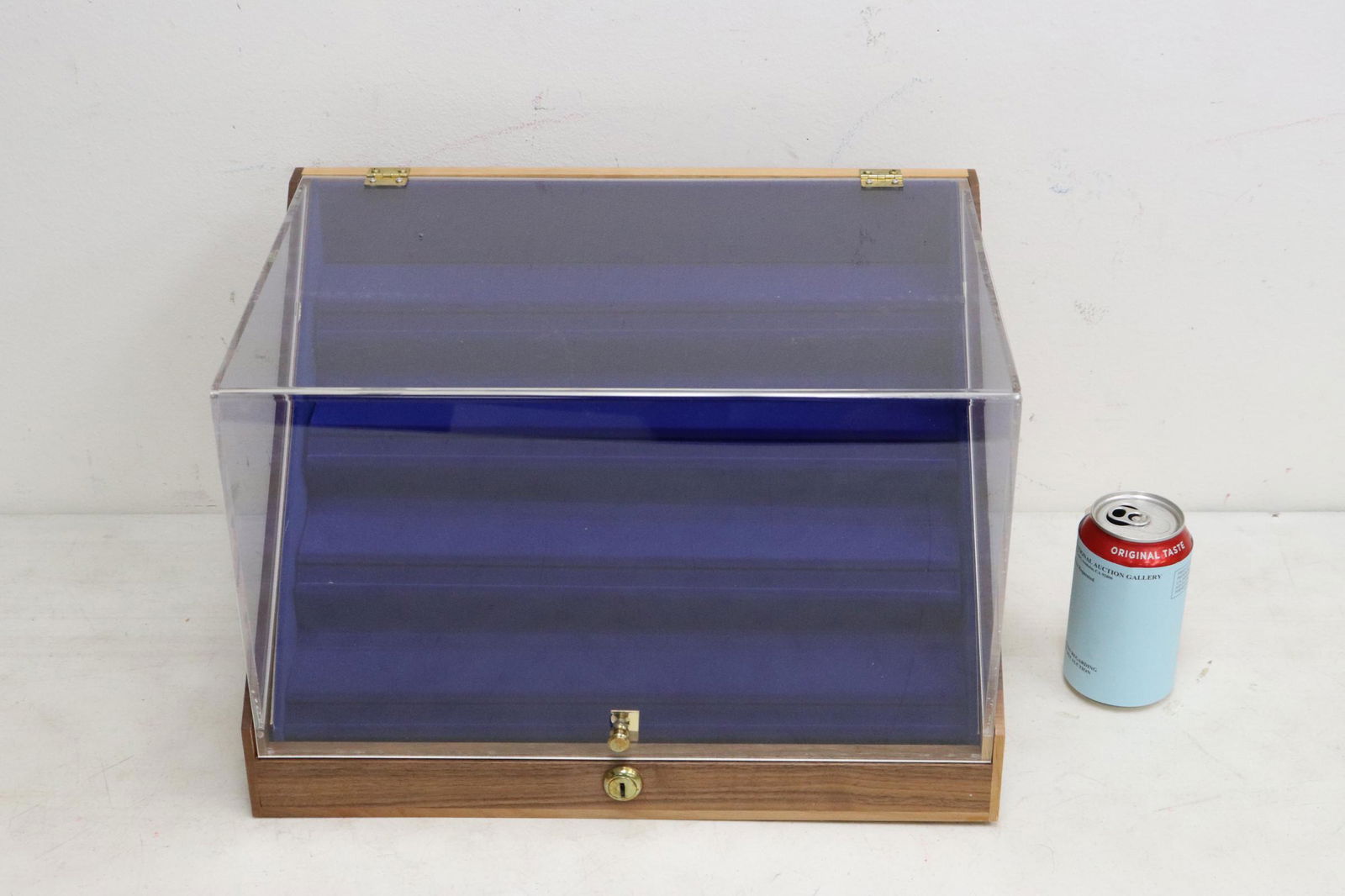 A new in box doll miniature display case (1 of 6)