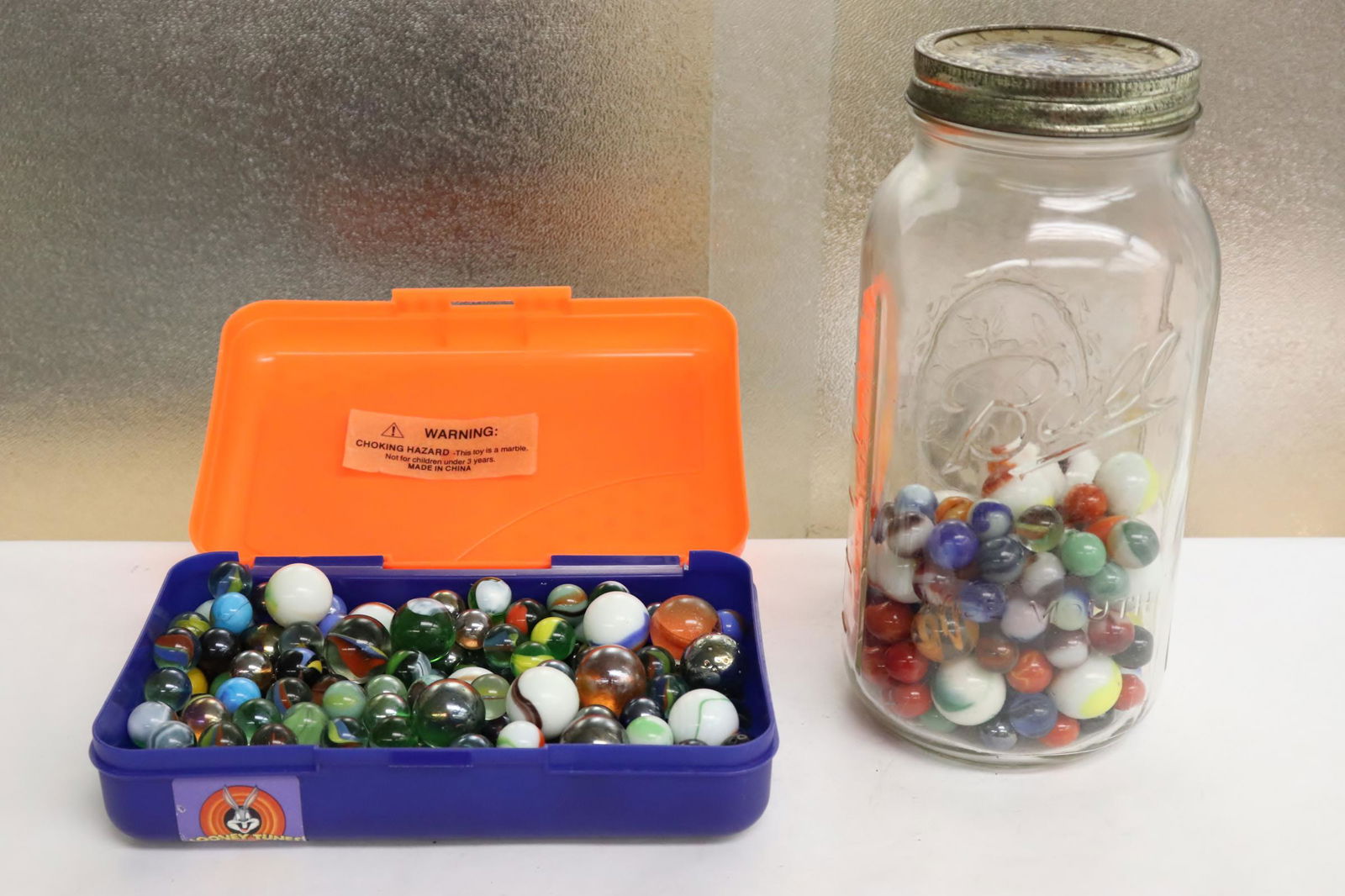 Lot of vintage marbles: Lot of vintage marbles