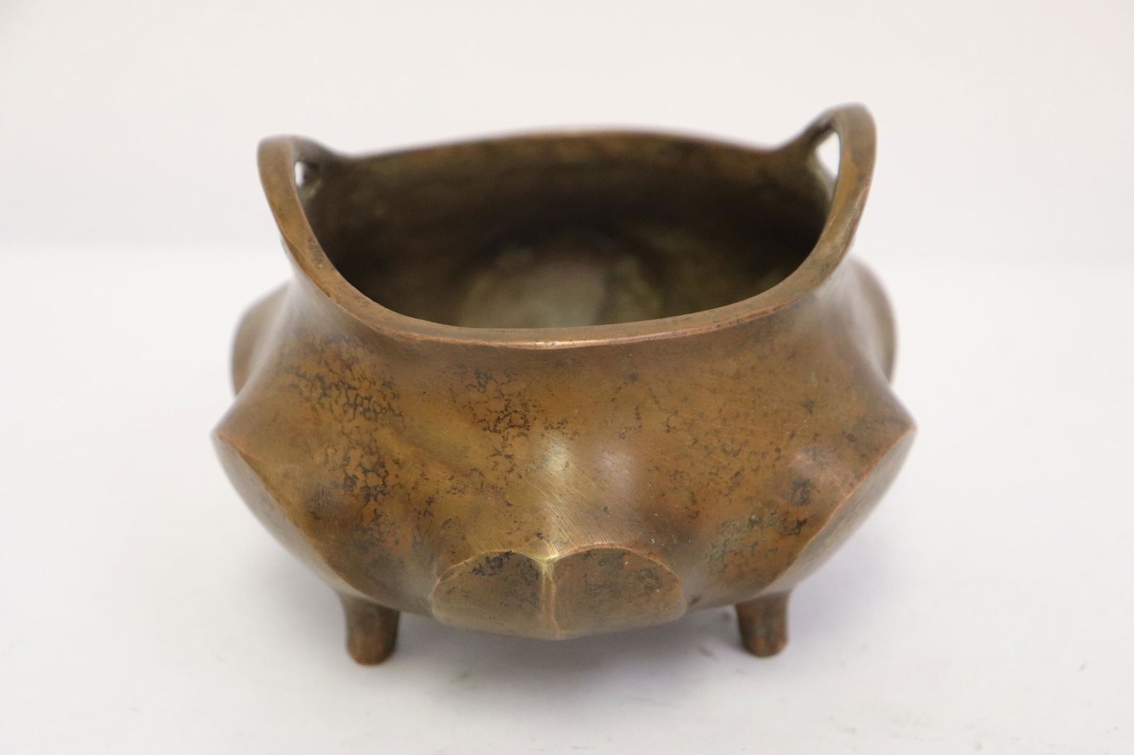 Chinese bronze handled censer (1 of 8)