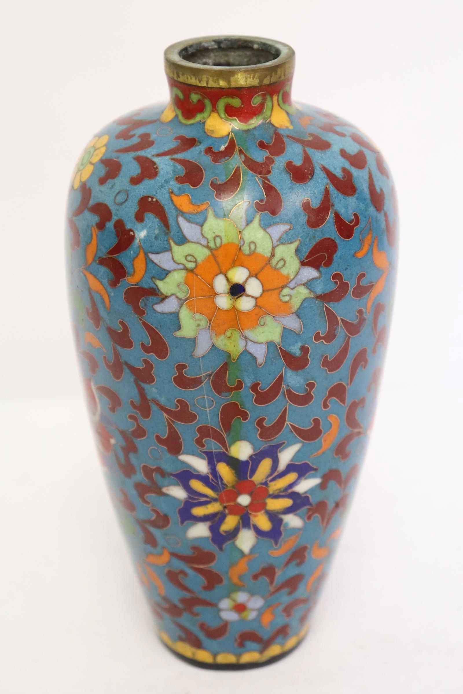 Fine Chinese bronze based cloisonne jar (1 of 9)