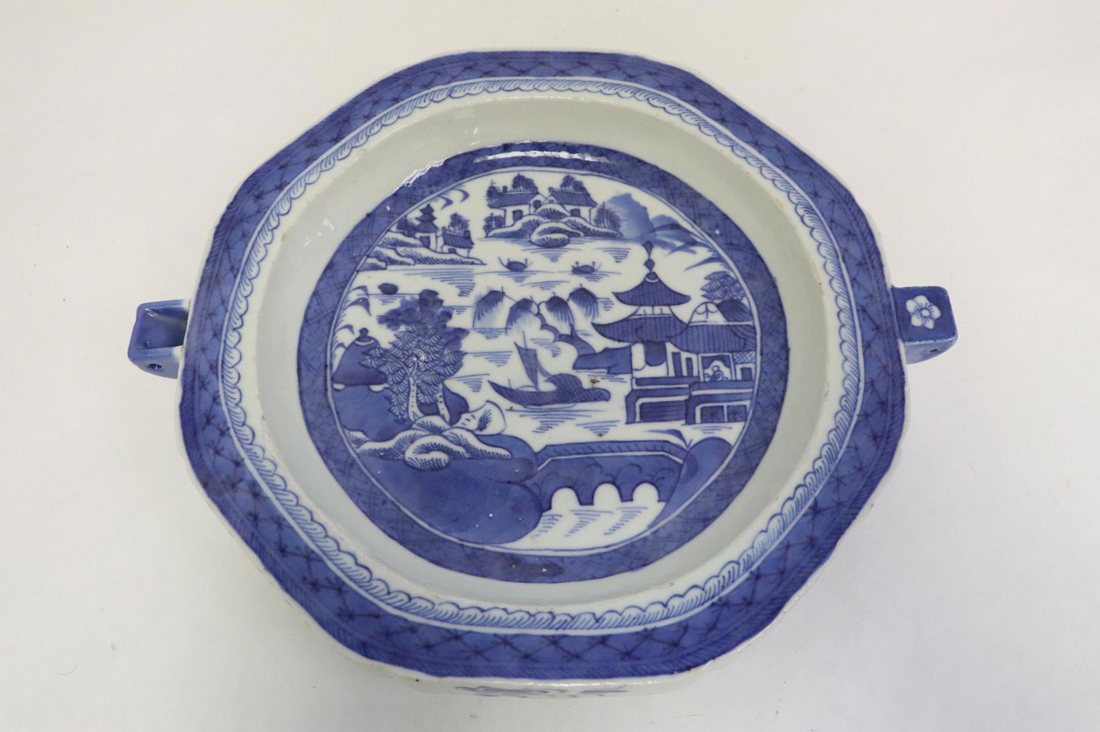 Chinese 18th/19th c. b&w porcelain jacket plate (1 of 7)