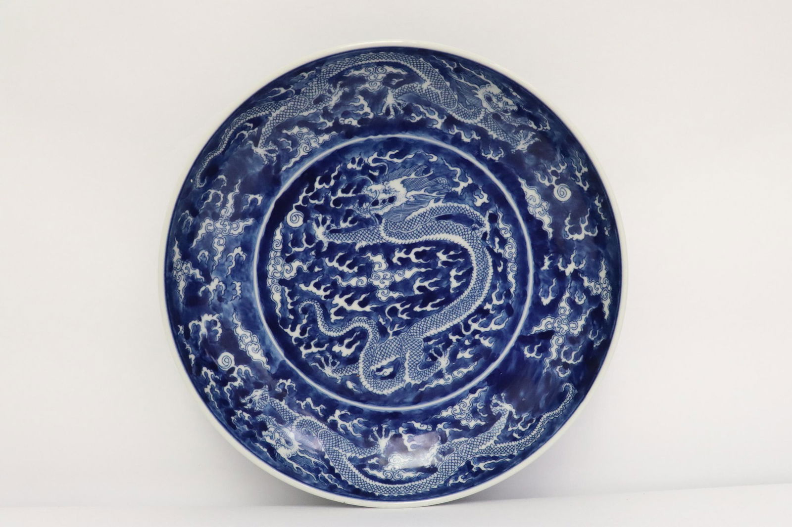 Fine Chinese blue and white porcelain plate (1 of 11)