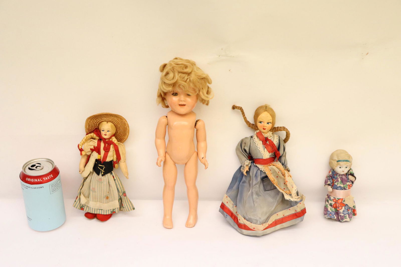 2 vintage Lenci style girl dolls (1 of 10)