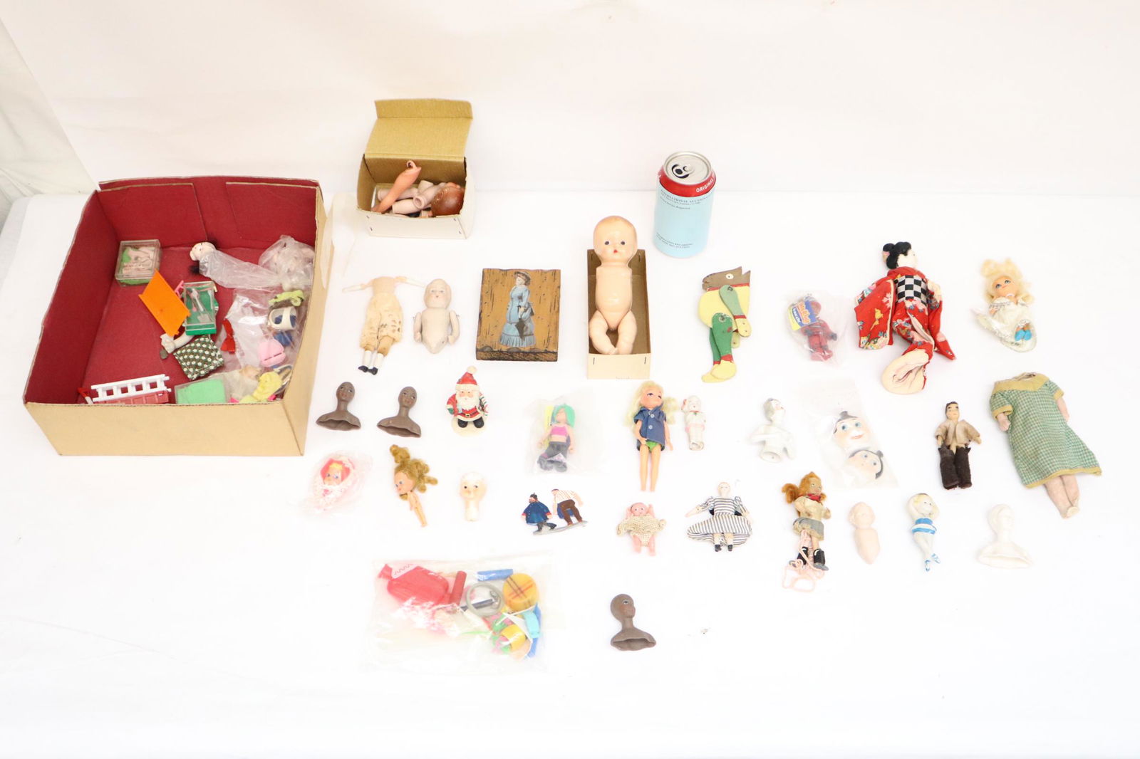 Miniature dolls, doll miniatures, miniature doll parts (1 of 11)
