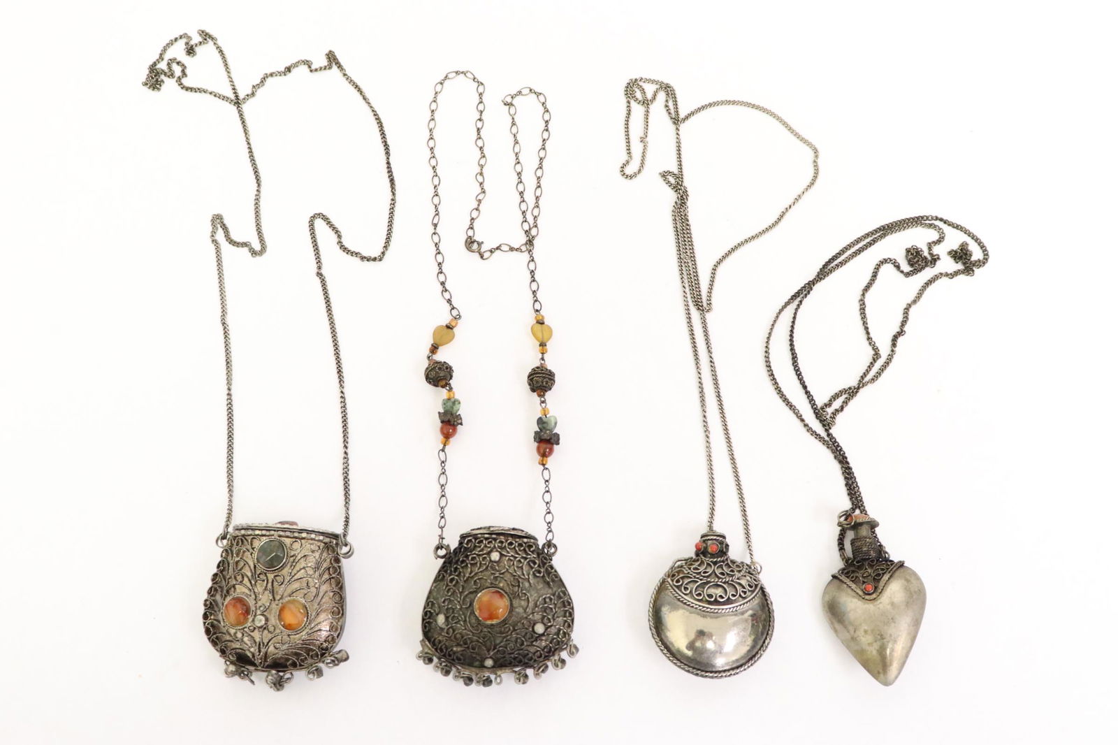 4 Chinese boxes/ scent bottles with stones (1 of 9)