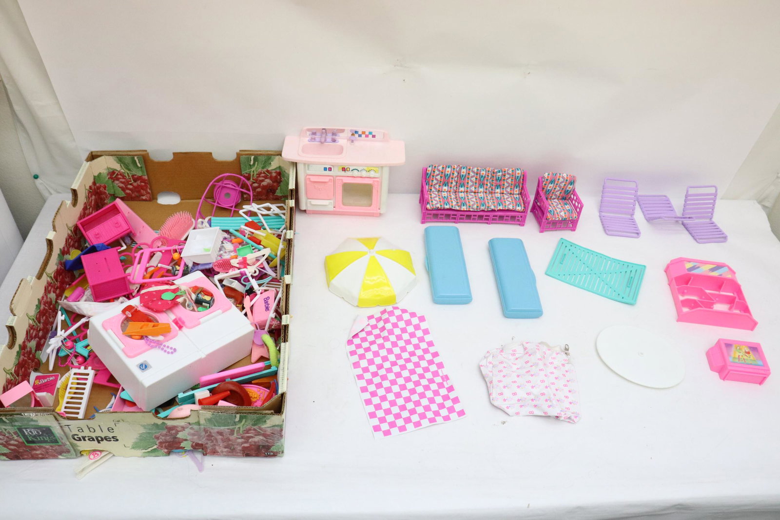 Lot of Barbie doll furniture, accessories: Lot of Barbie doll furniture, accessories