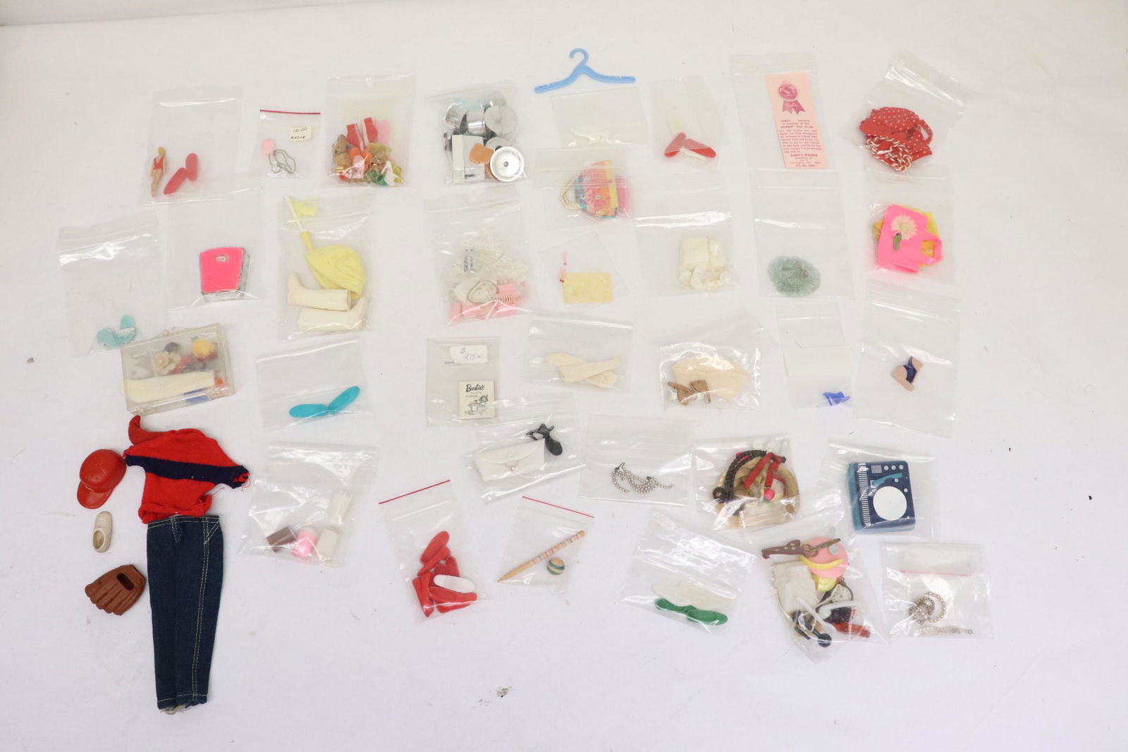 Barbie doll clothes, and miniatures (1 of 10)