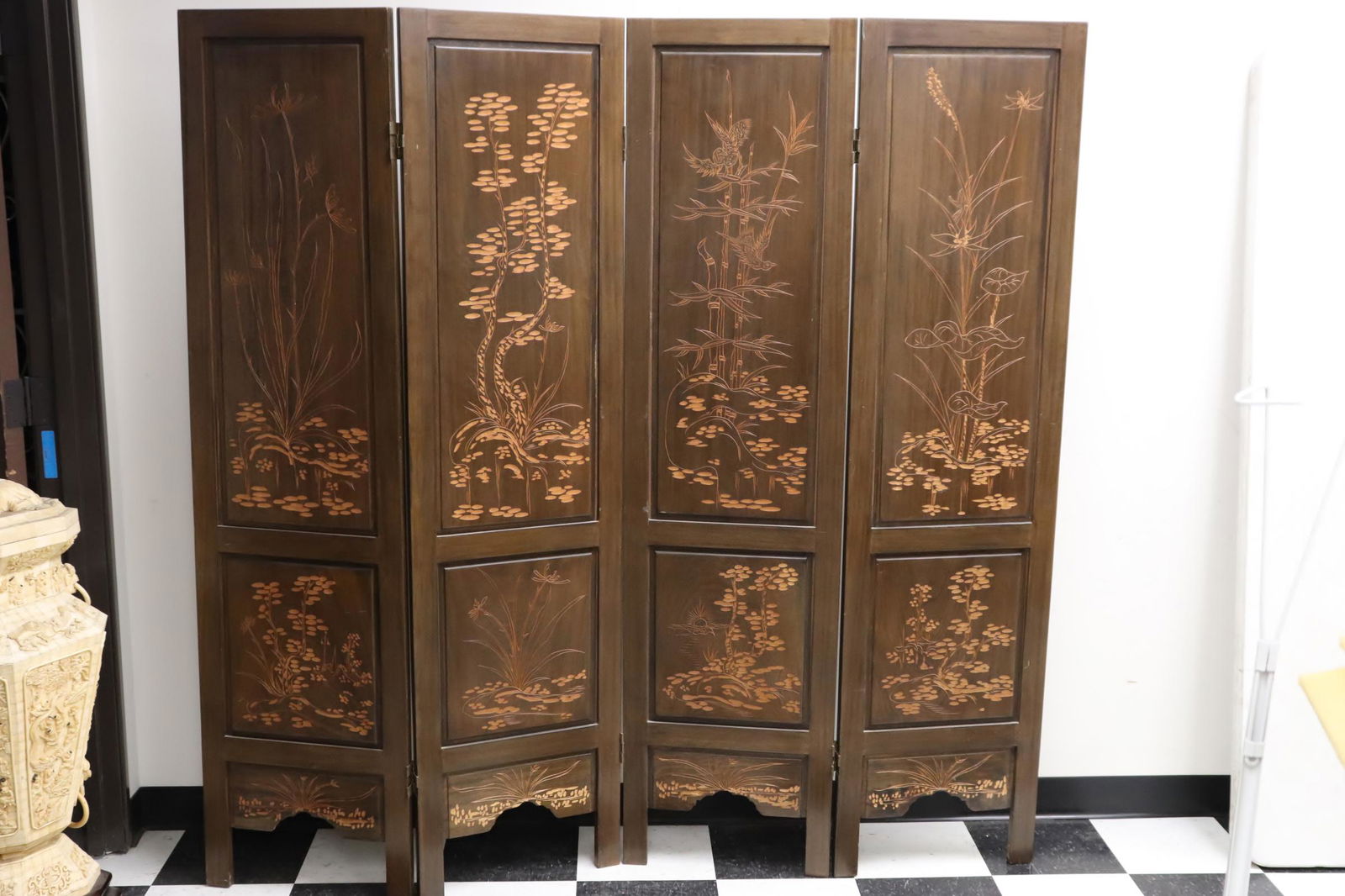 Chinese 4-panel camphor wood carved room divider (1 of 10)