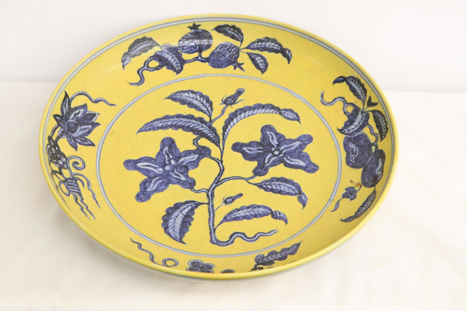 Fine Chinese blue and yellow charger (1 of 9)