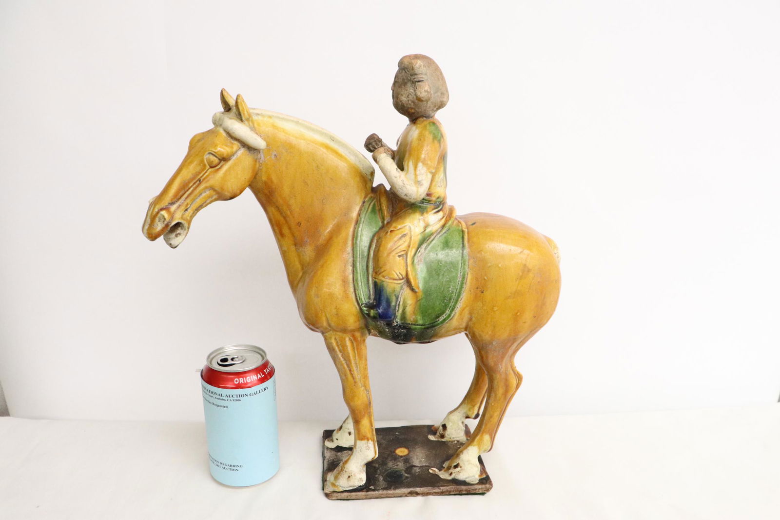 Sancai style pottery sculpture "rider on horse" (1 of 9)